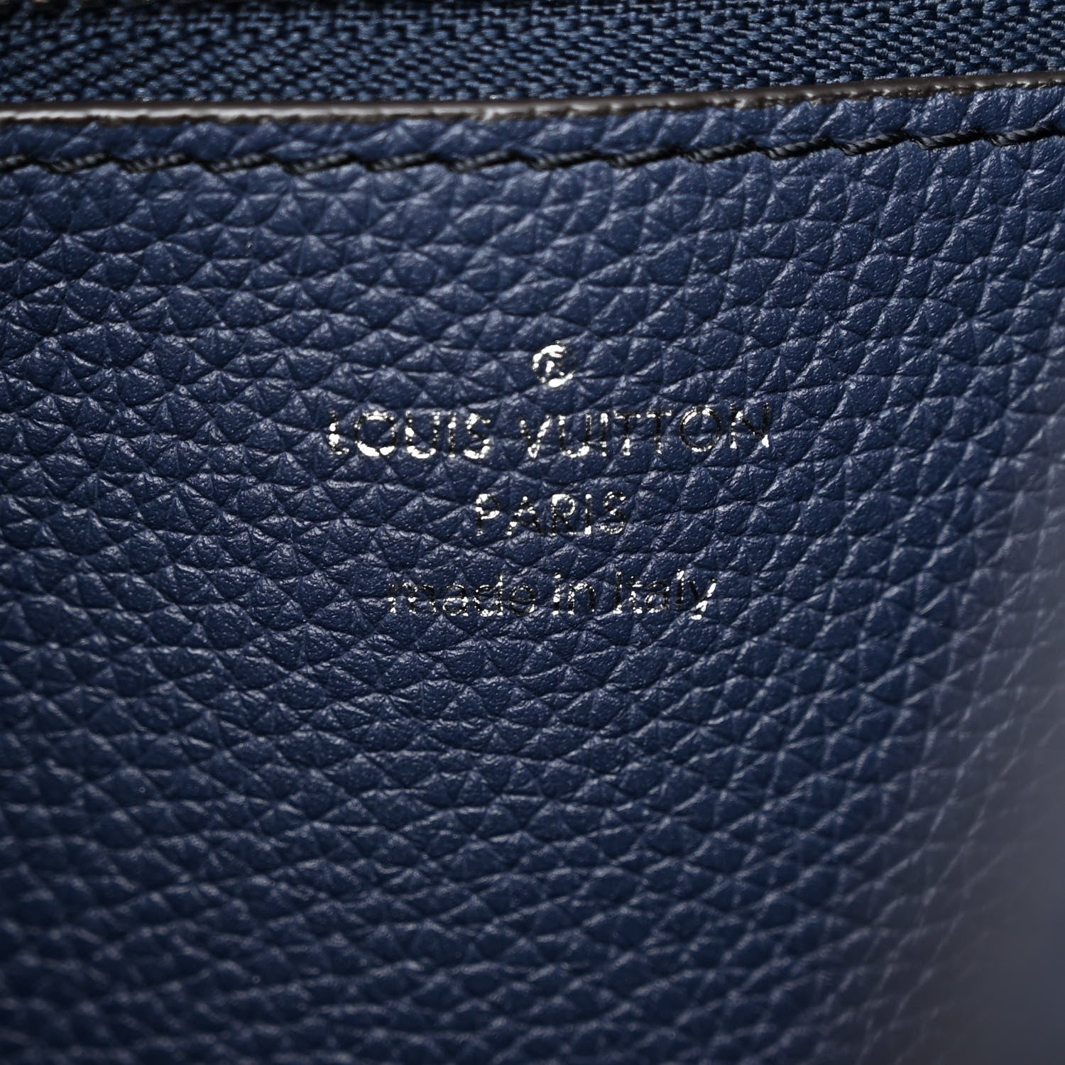 Louis Vuitton Mahina Flight Mode Muria Bleu Marine 6 of 9