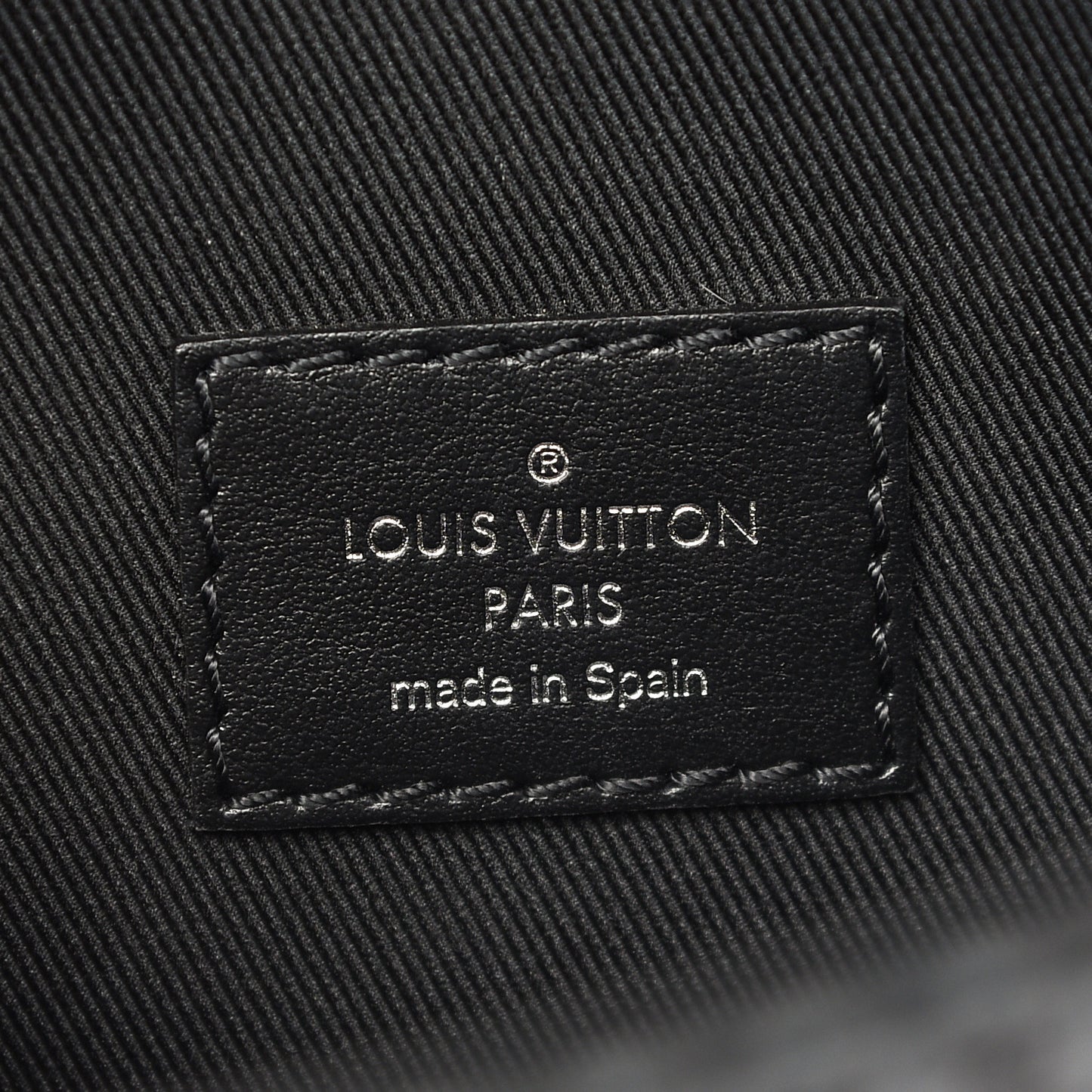 Damier Graphite 3D Studio Messenger