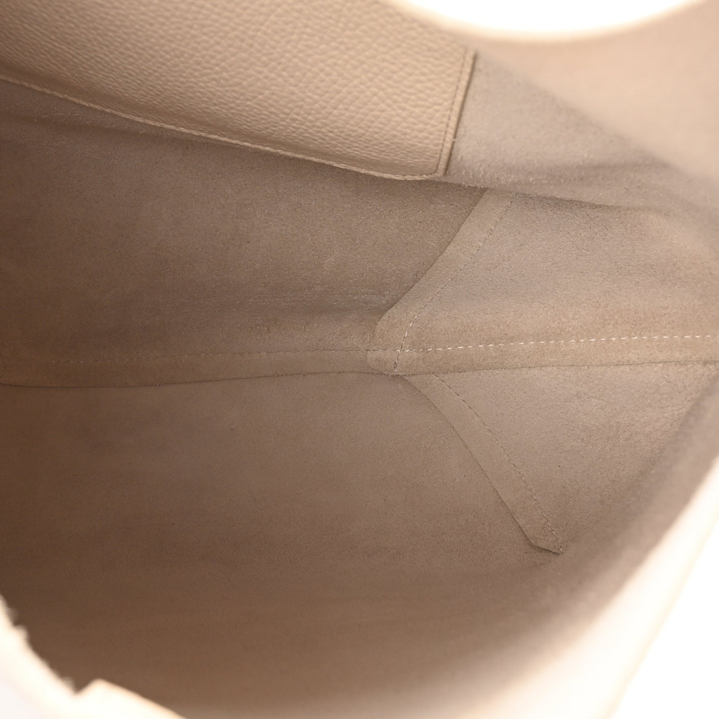 Pebbled Calfskin Everyday Cabas Avario