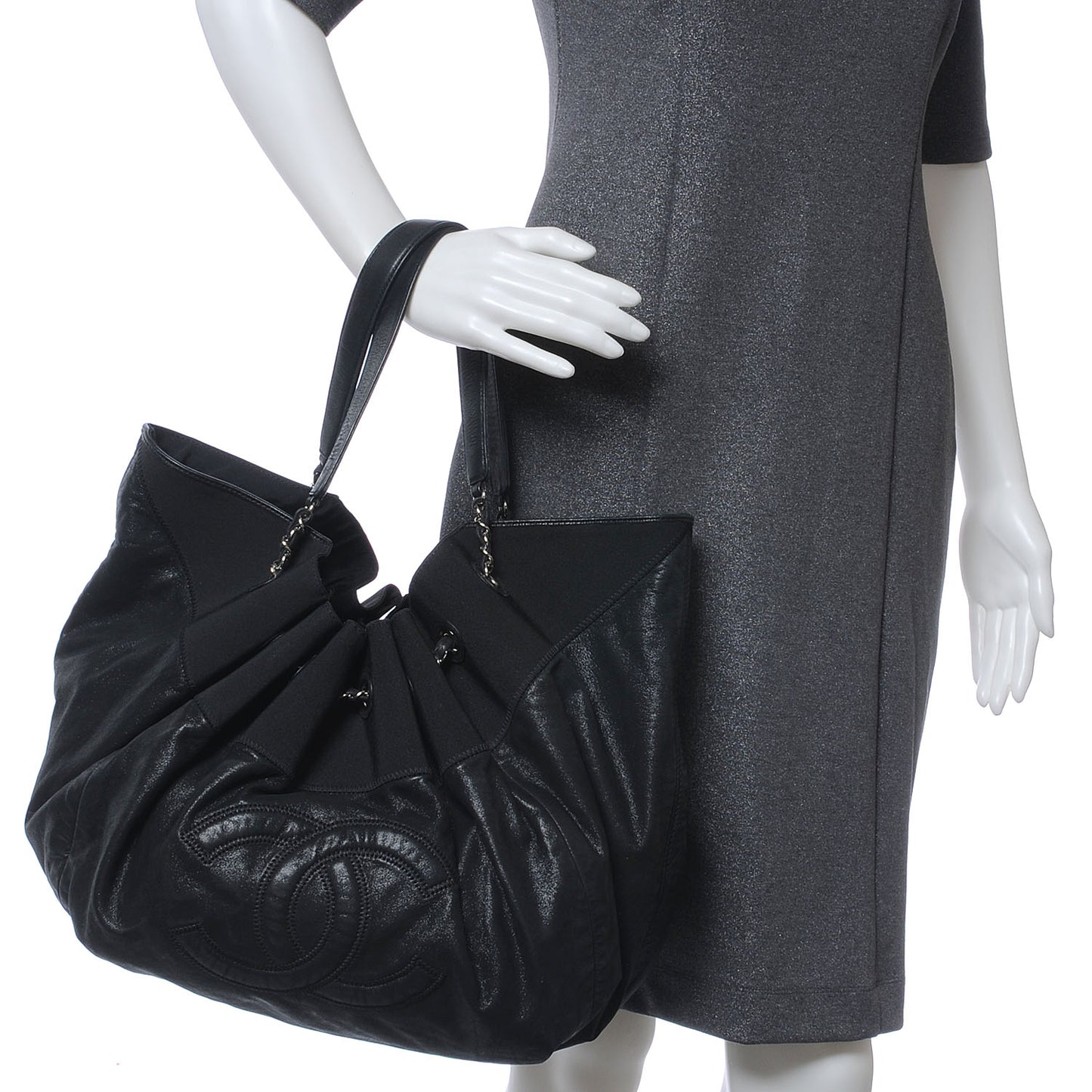 Calfskin Stretch Spirit Large Cabas Tote Black