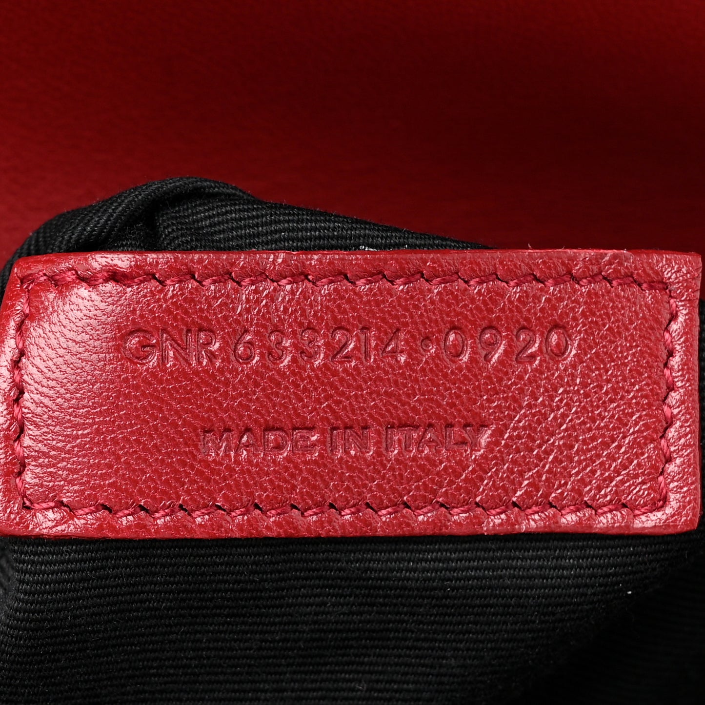 Box Calfskin Le Carre Satchel Opyum Red