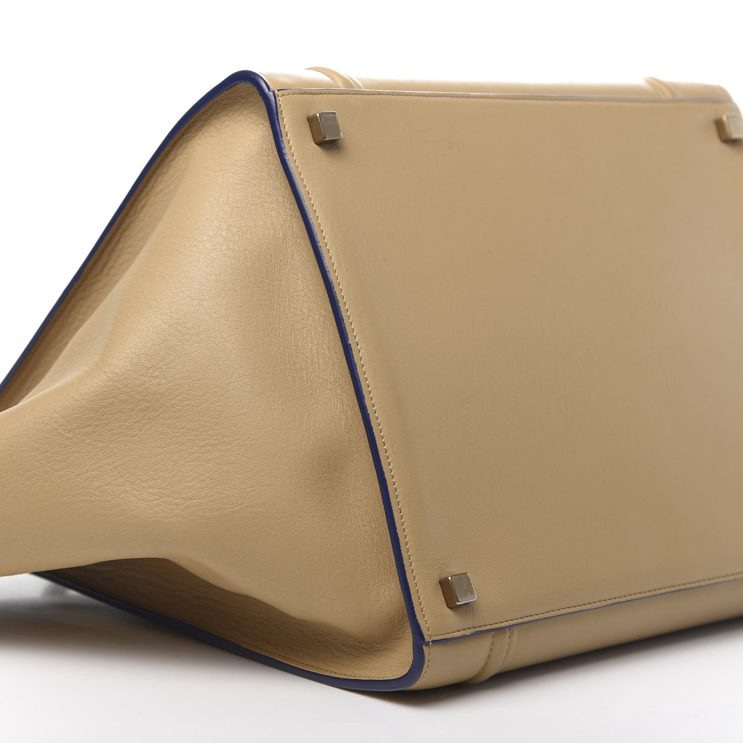 Smooth Calfskin Medium Phantom Luggage Sand