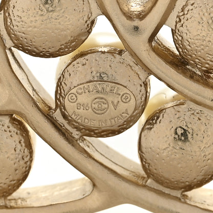 Chanel Pearl CC Brooch Light Gold 3 of 4