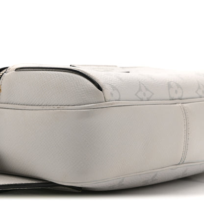Louis Vuitton Taiga Monogram Outdoor Bumbag White 9 of 10
