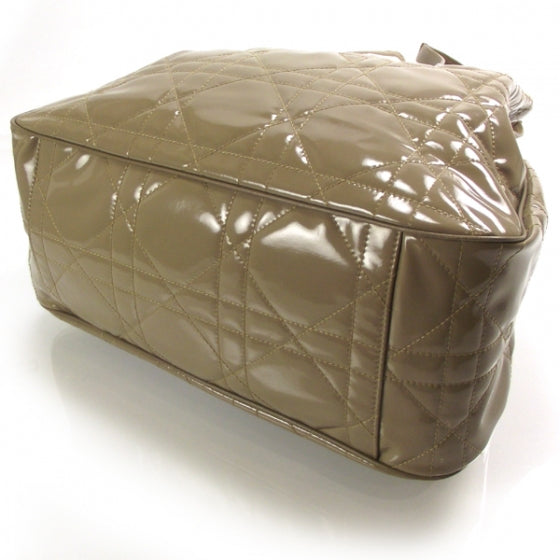 Vinyl Cannage Large Shoulder Bag