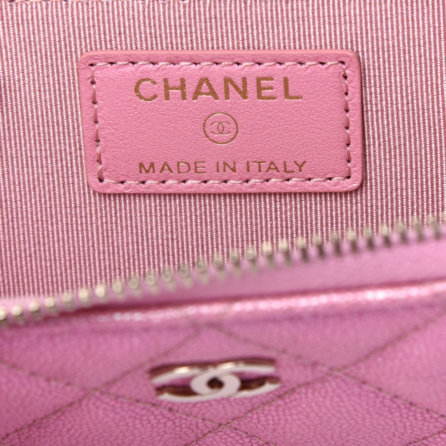 Iridescent Caviar Quilted Zipped Key Holder Case Rose Pink