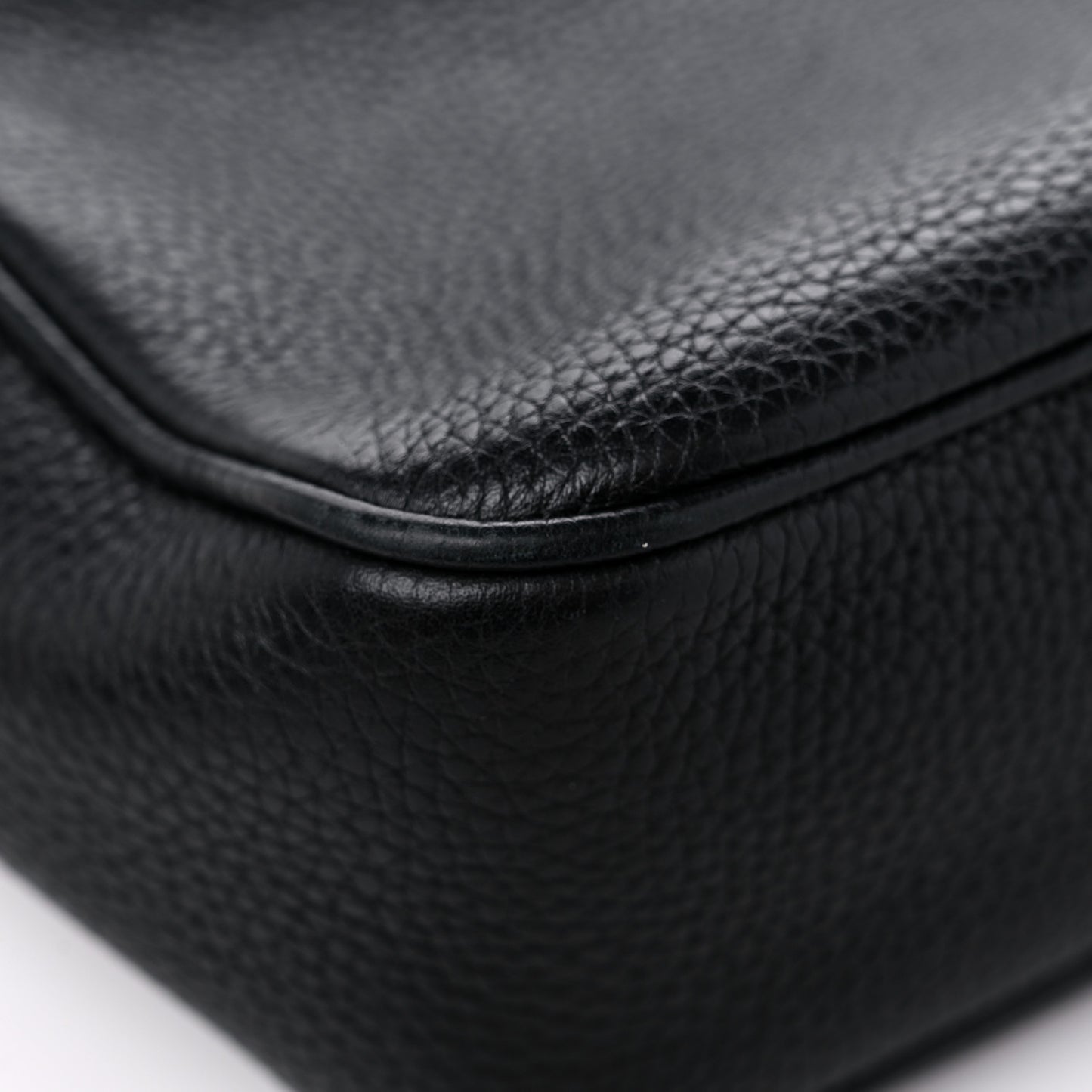 Pebbled Calfskin Small Soho Disco Bag Black