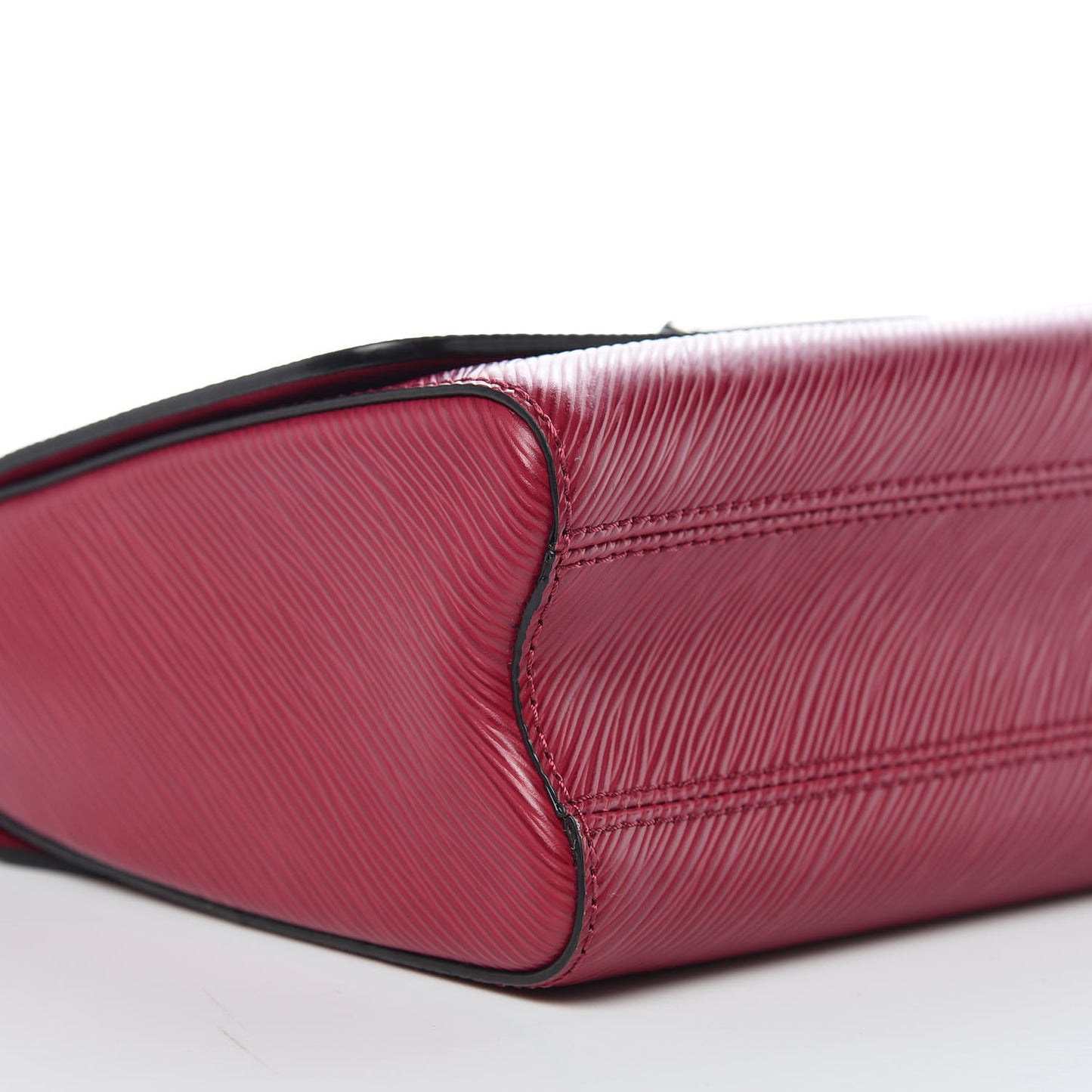 Epi Twist Shoulder Bag MM Fuchsia