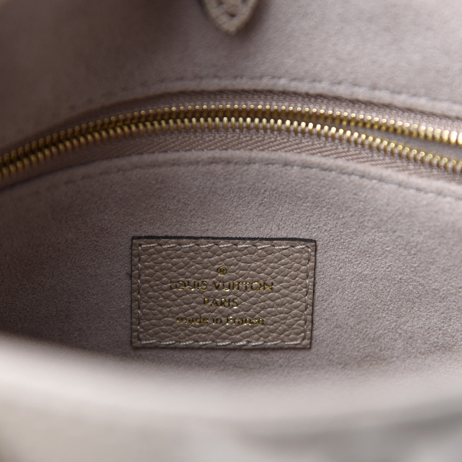 Louis Vuitton Empreinte Monogram Giant Onthego PM Tourterelle Creme 8 of 10