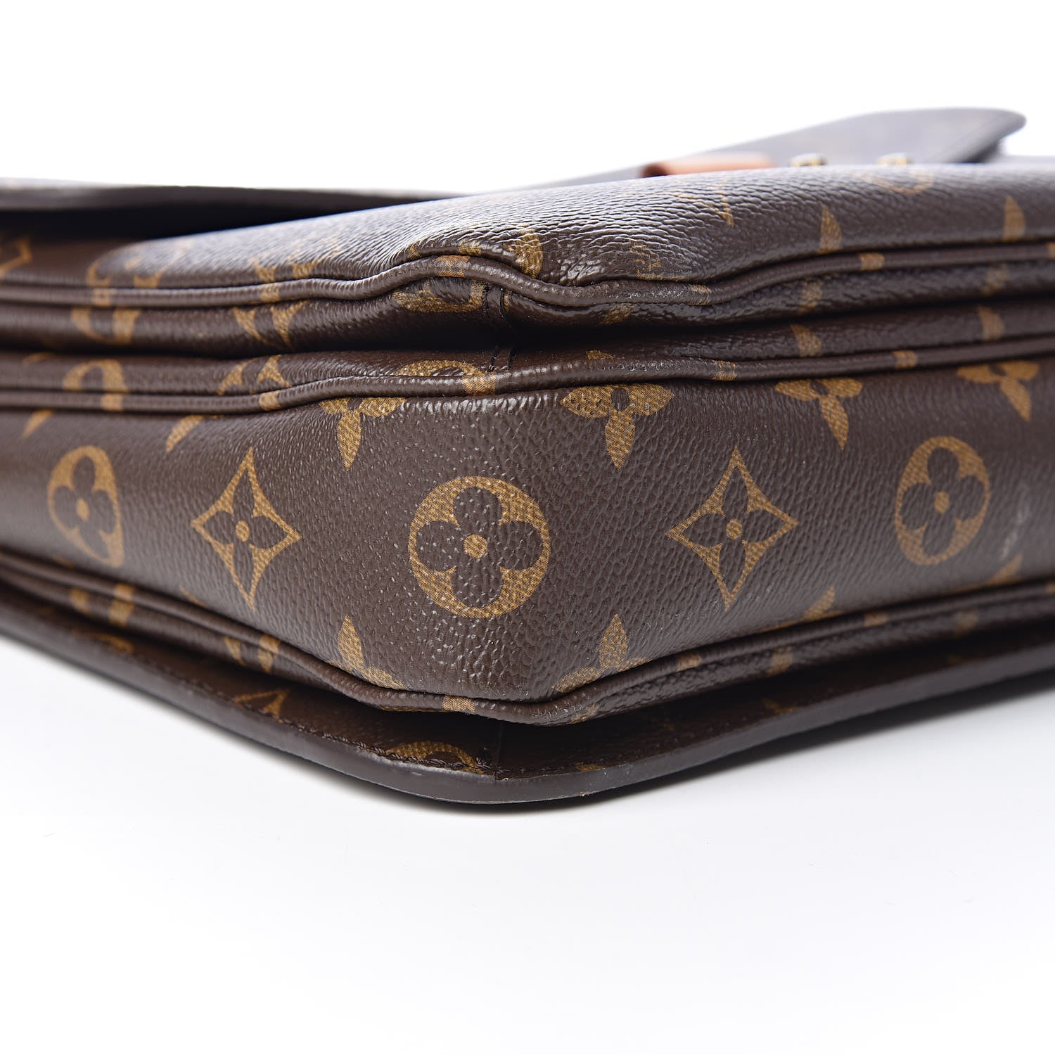 Louis Vuitton Monogram Pochette Metis 9 of 18