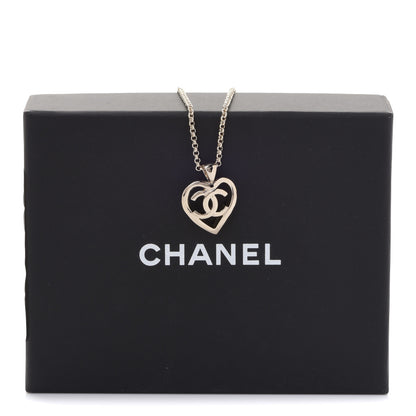 Chanel CC Heart Chain Pendant Necklace Gold 6 of 6