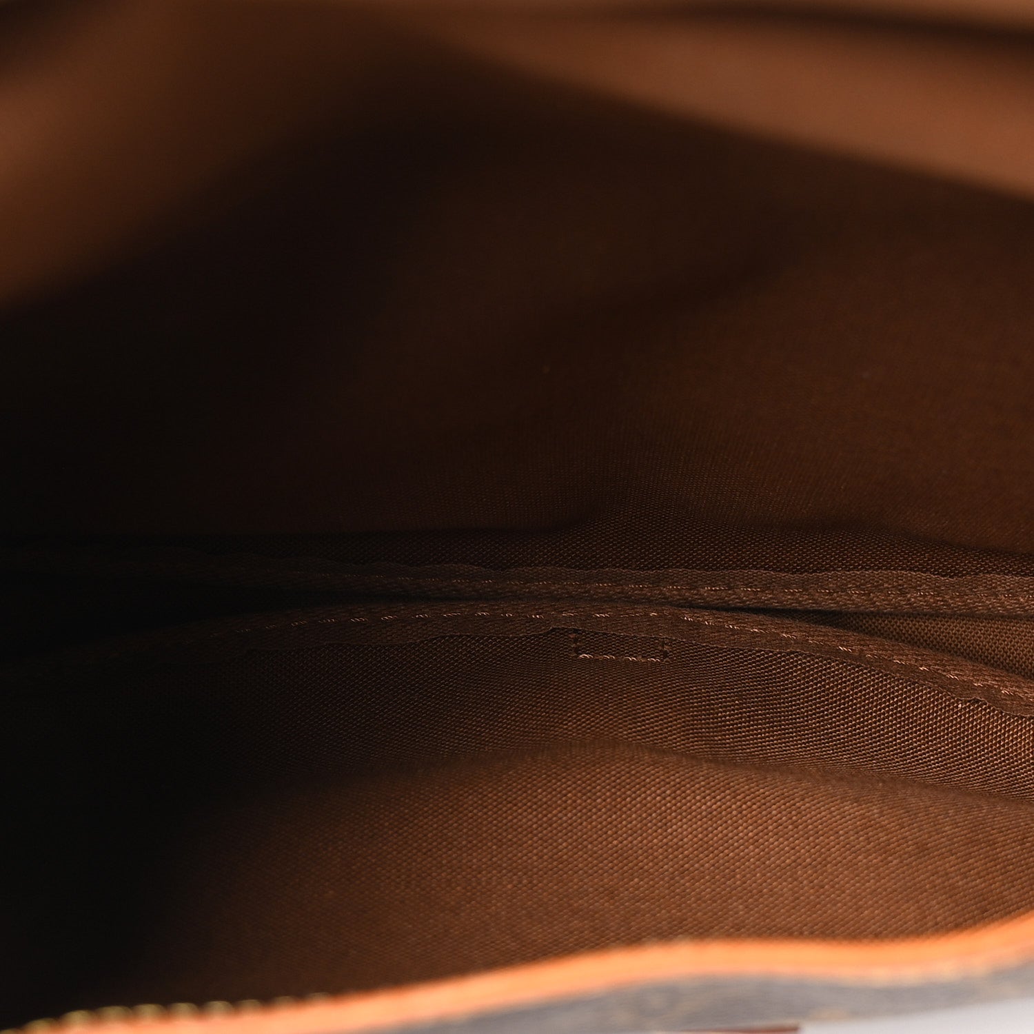 Louis Vuitton Monogram Saumur 30 4 of 8