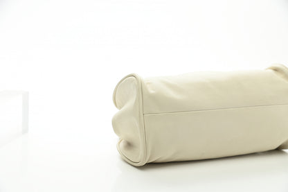 Chanel Lambskin Camellia Handbag White 9 of 11