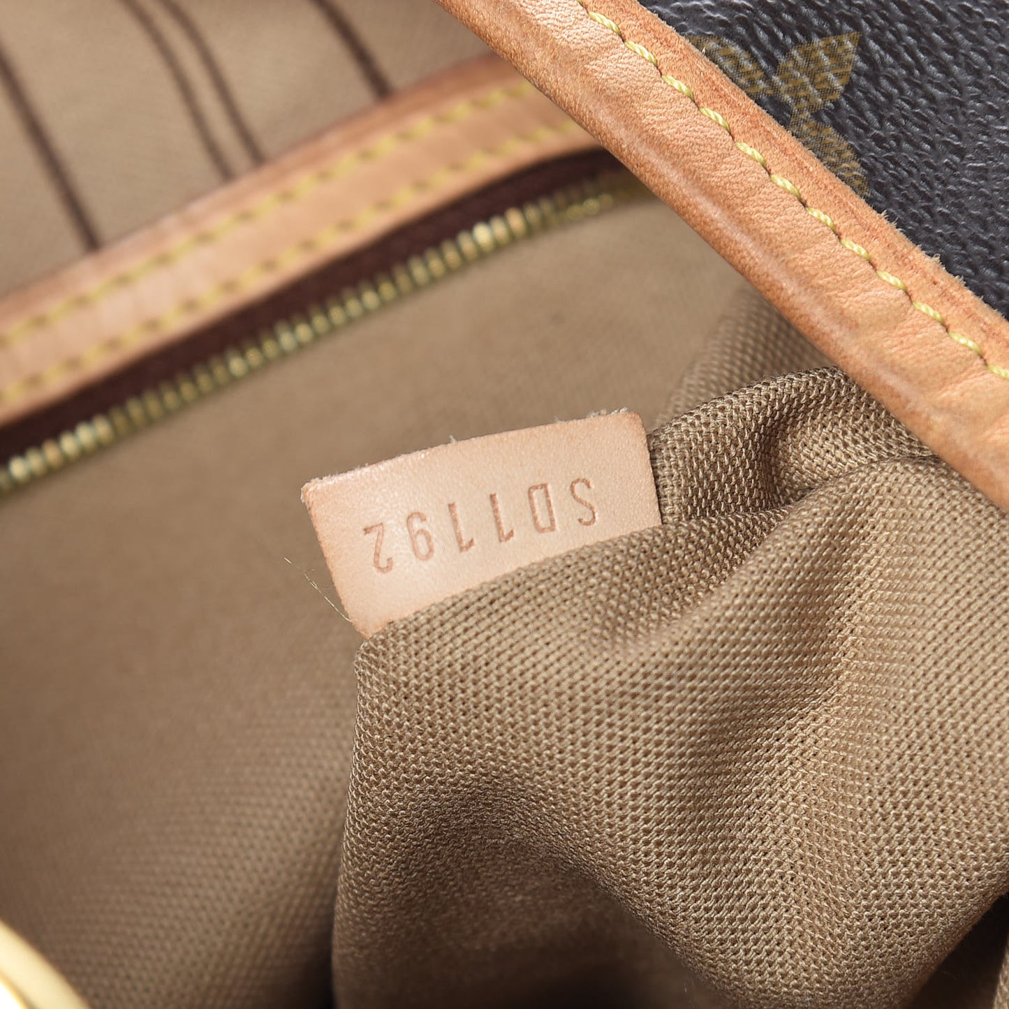 Monogram Delightful GM
