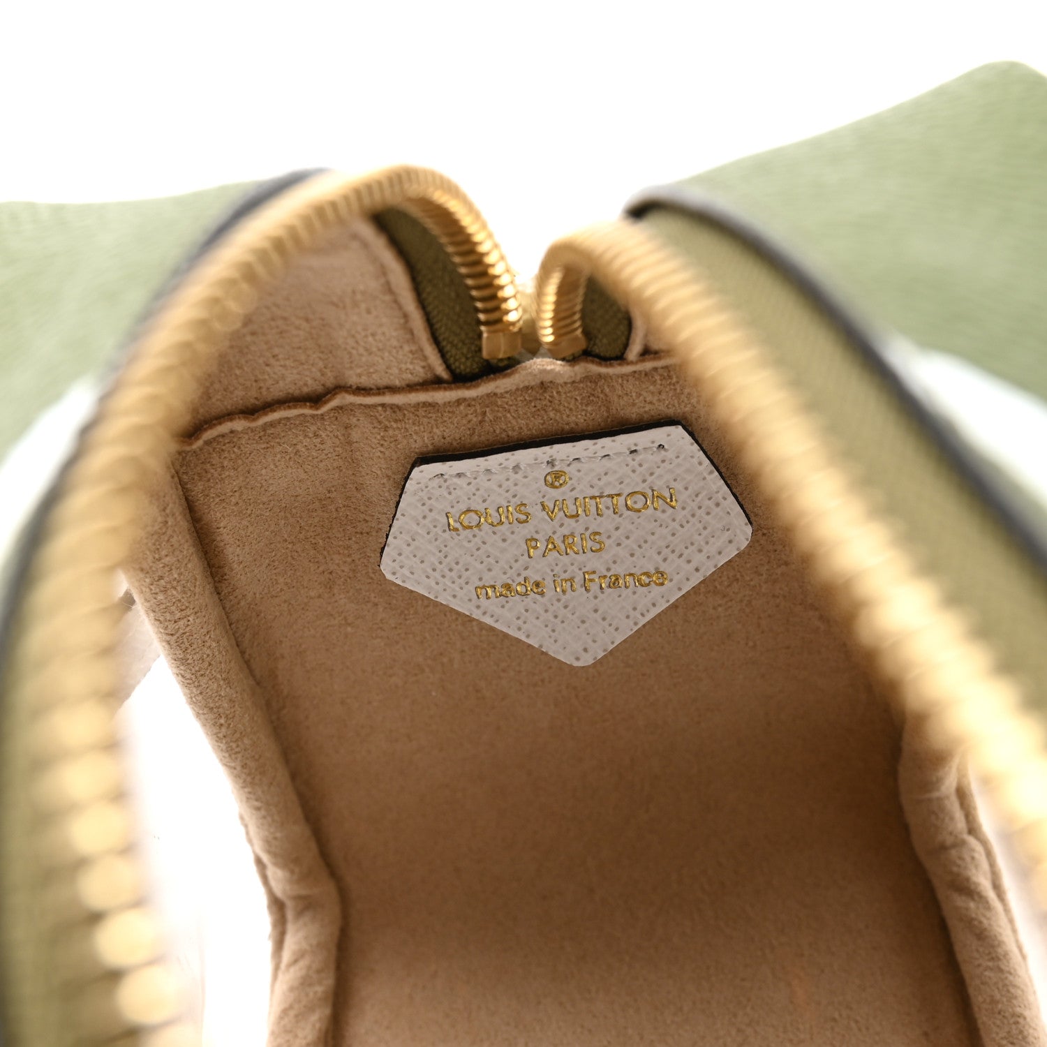 Louis Vuitton Monogram Giant Beach Pouch Kaki 6 of 10