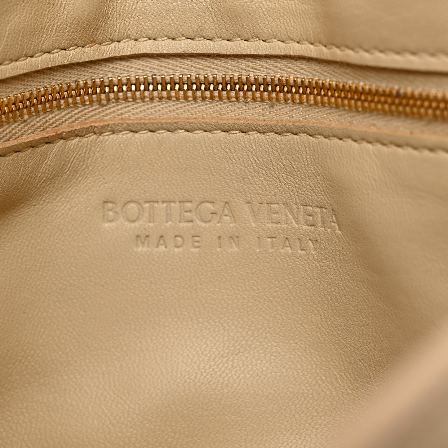 Grained Calfskin Maxi Intrecciato Cassette Crossbody Bag Porridge