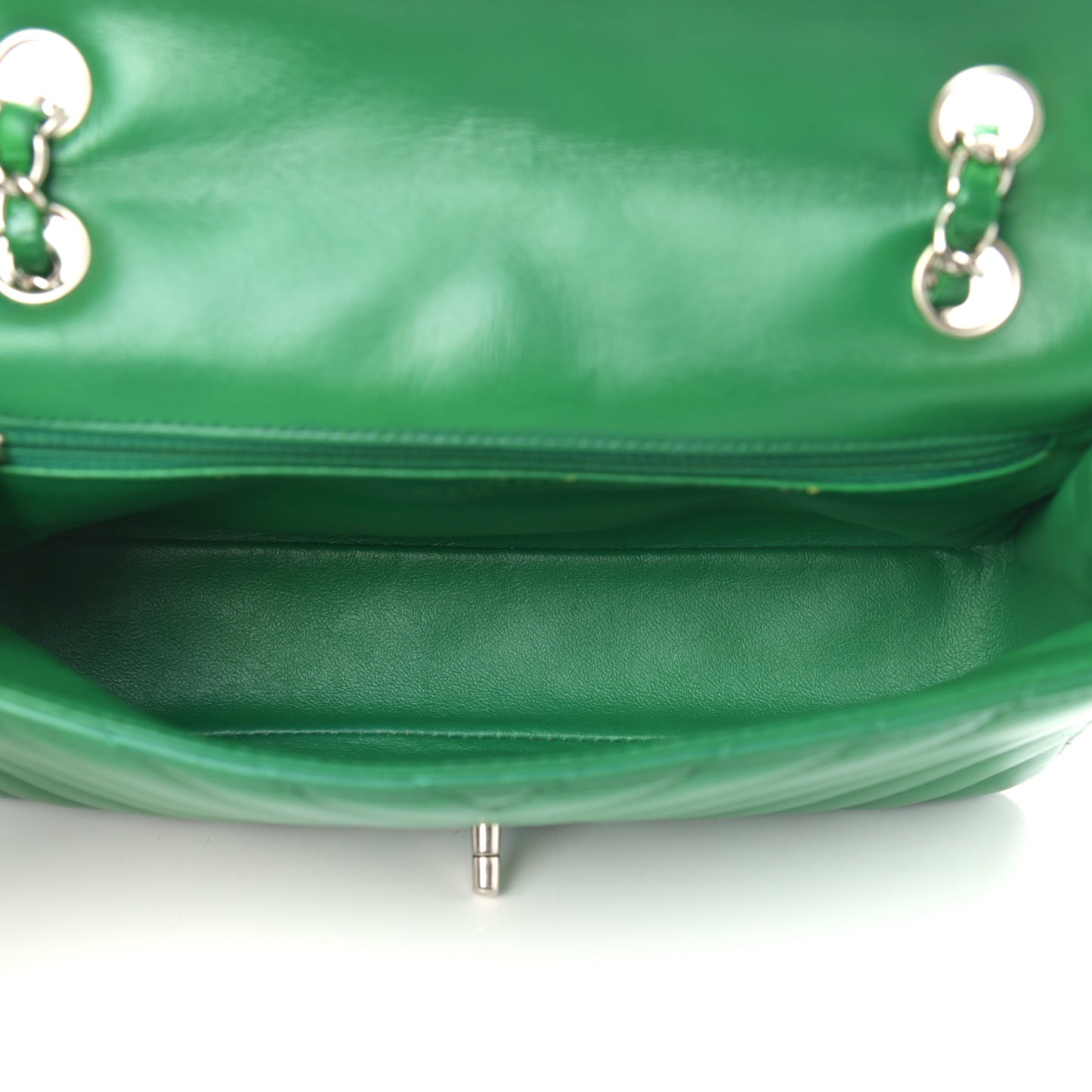 Lambskin Chevron Quilted Medium Single Flap Green