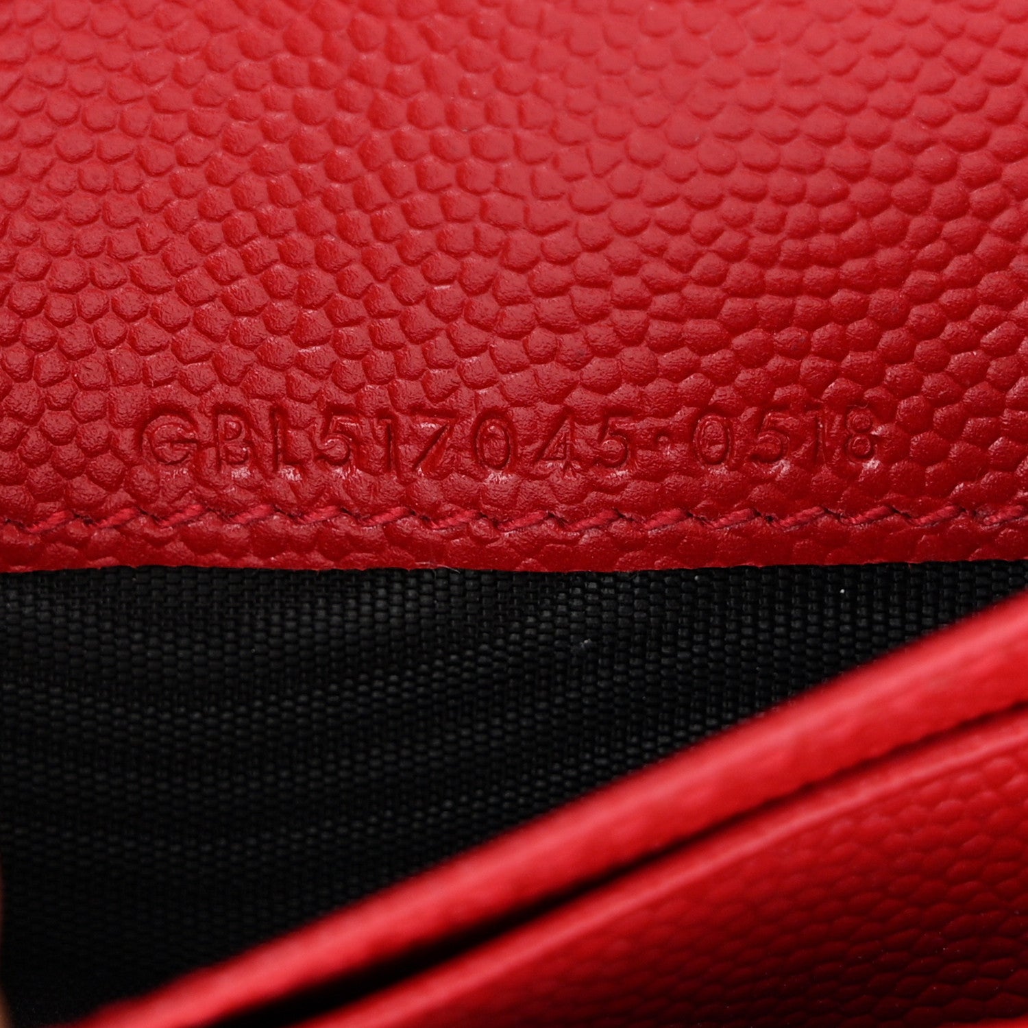 Saint Laurent Grain De Poudre Matelasse Chevron Monogram Zipped Card Case Rouge Eros 8 of 12