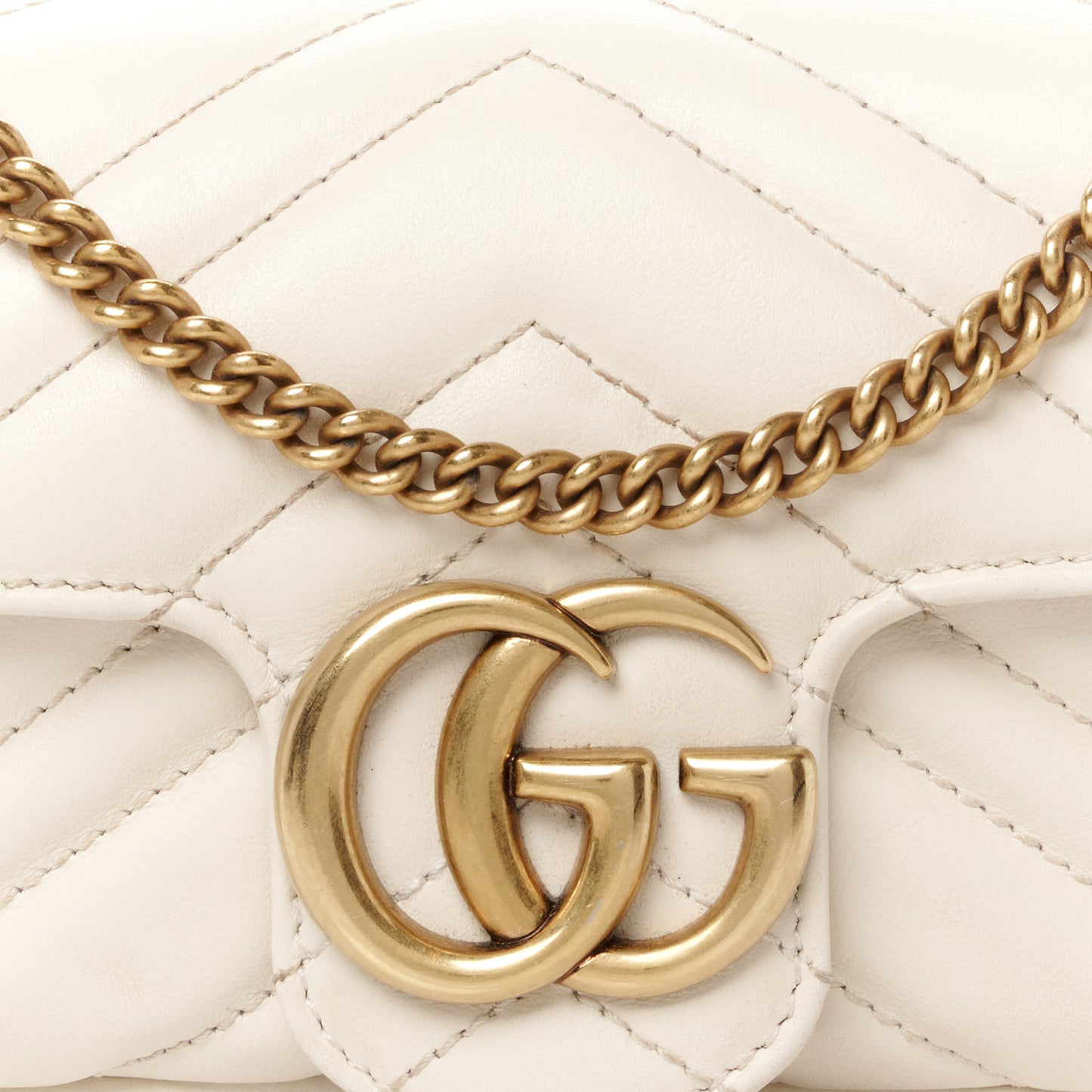 Calfskin Matelasse Super Mini GG Marmont Shoulder Bag White