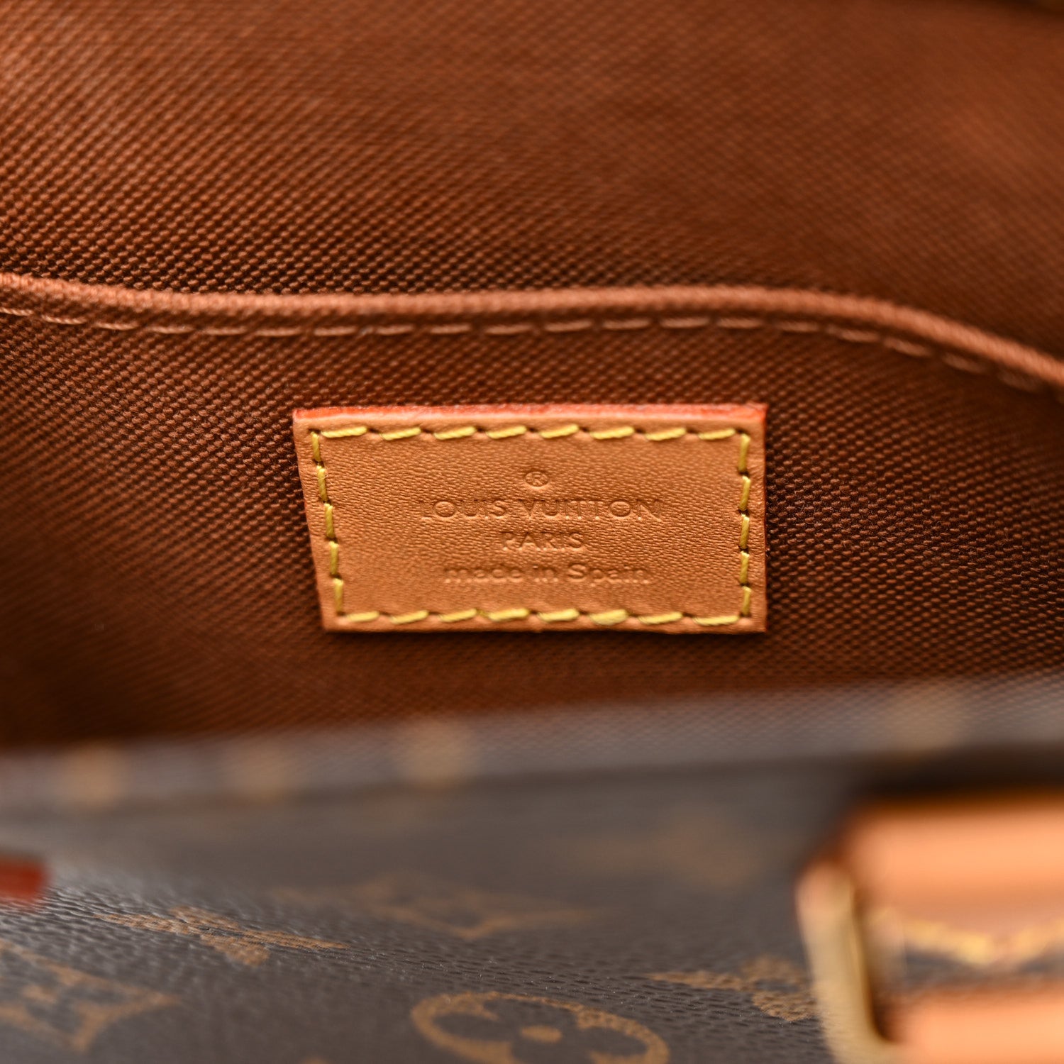 Louis Vuitton Monogram Petit Sac Plat 6 of 13
