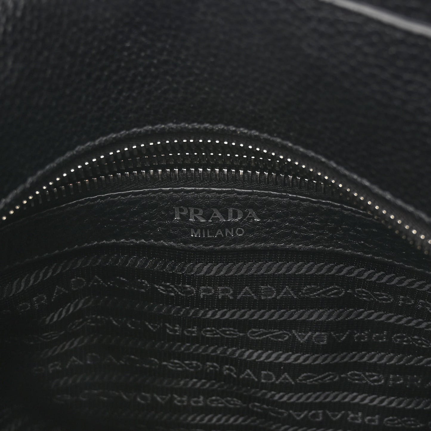 Vitello Phenix Logo Hobo Black