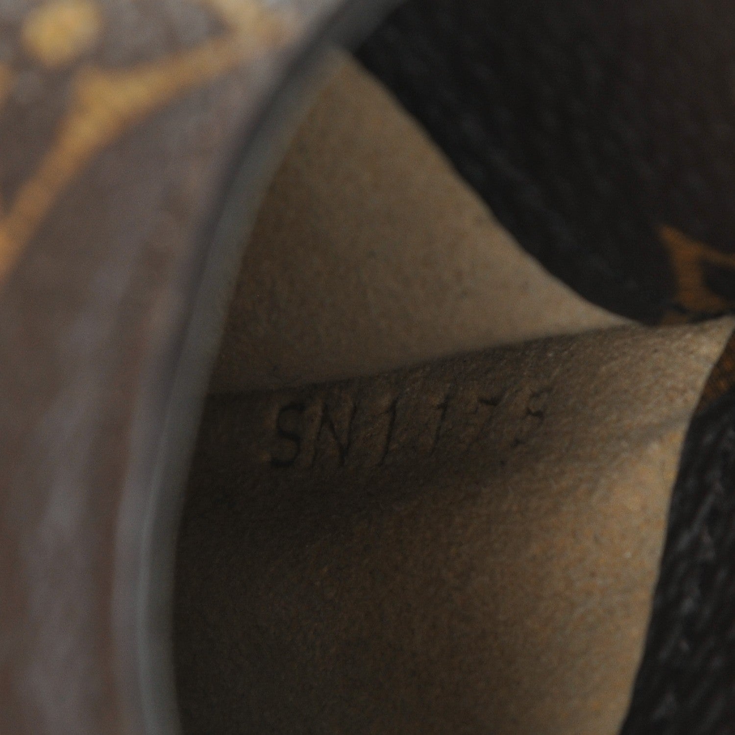 Louis Vuitton Monogram Sunglasses Case MM 7 of 7