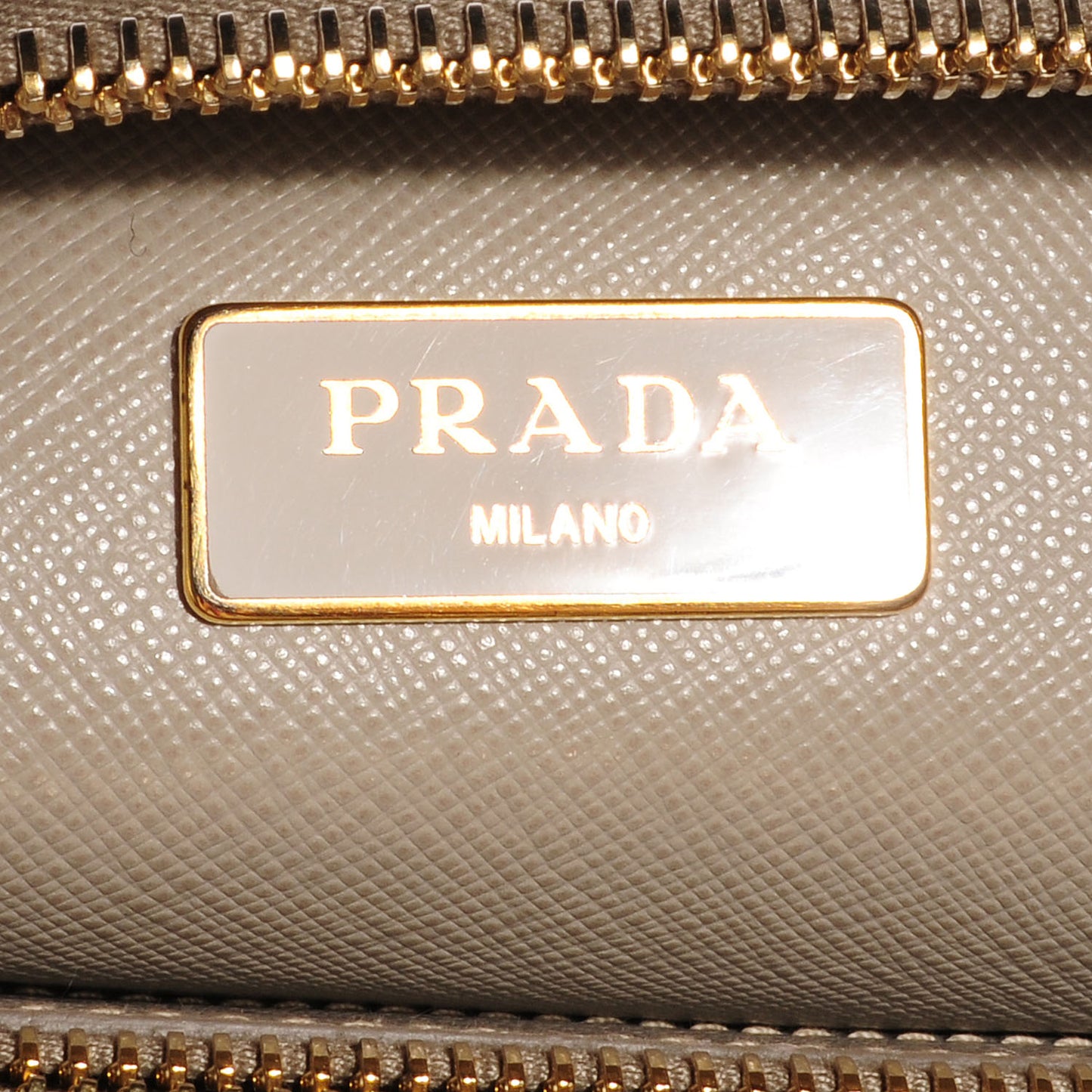 Saffiano Lux Medium Double Zip Tote Pomice