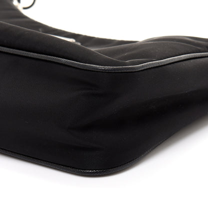 Prada Nylon Re-Edition 2005 Shoulder Bag Black 13 of 15