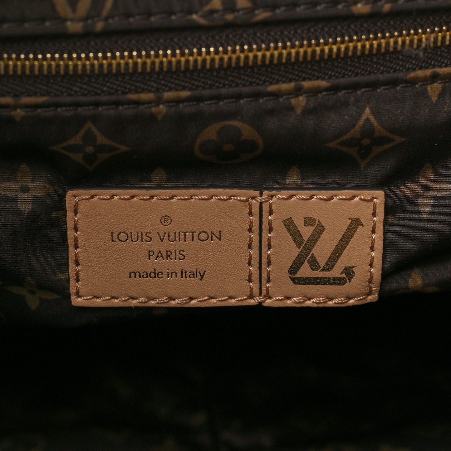 Nylon Monogram Giant Onthego GM Beige