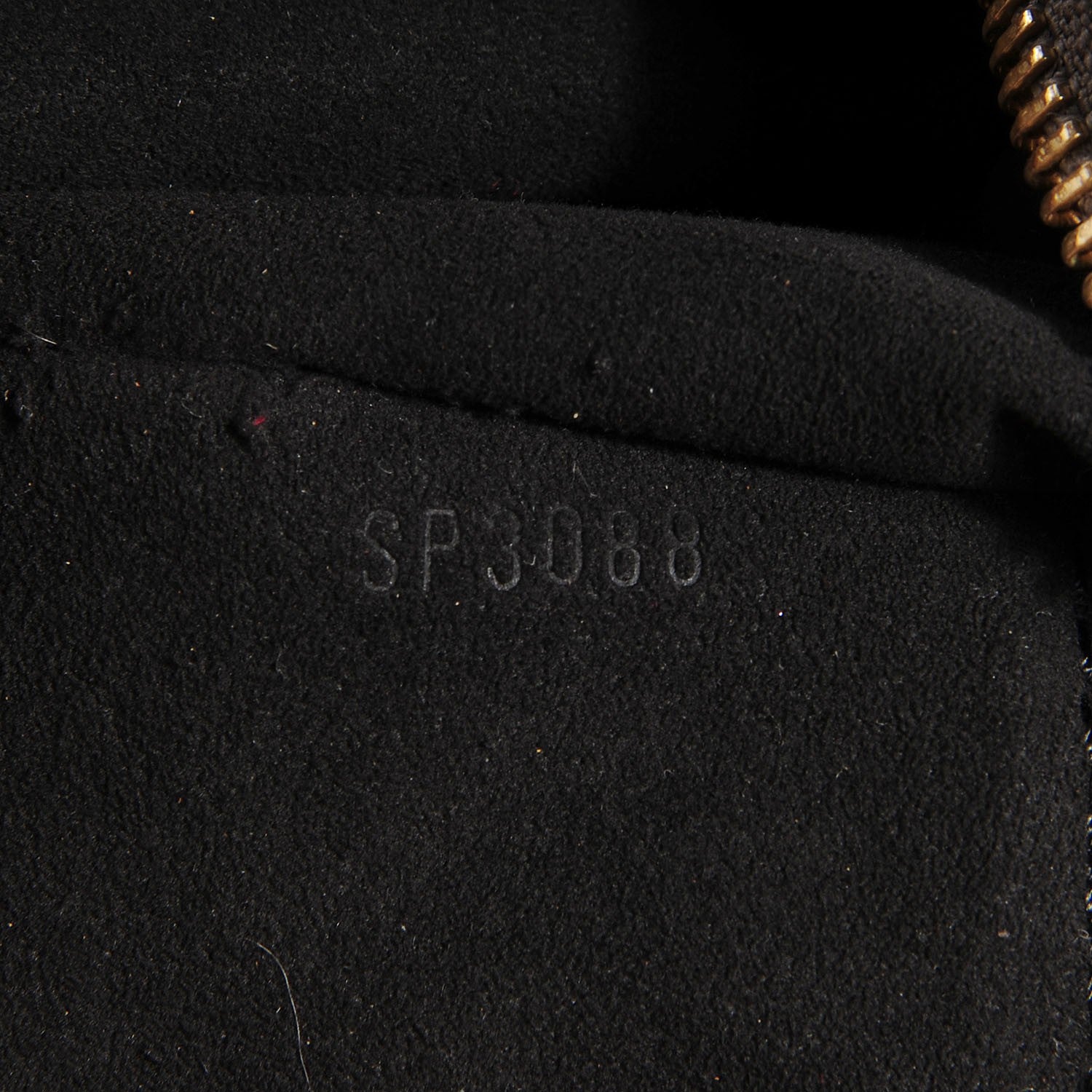 Louis Vuitton Mahina L Elephant Gris 7 of 7