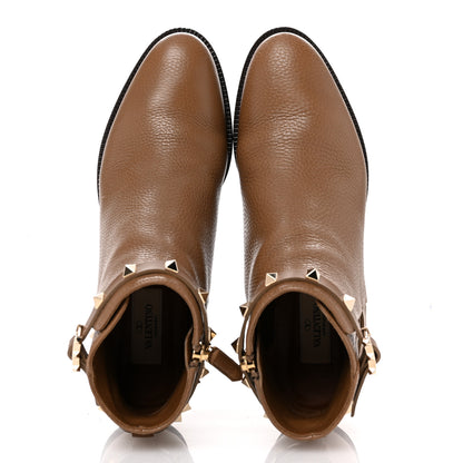 Valentino Garavani Grained Calfskin Rockstud Single Buckle 35mm Cowboy Ankle Boots 38.5 Nocciola 2 of 11
