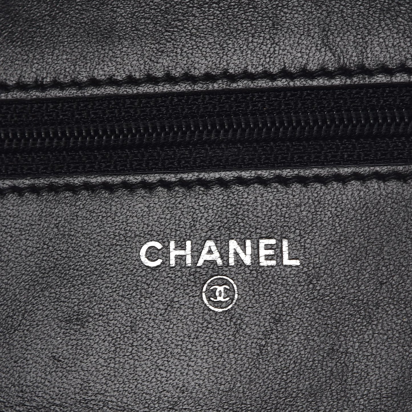 Lambskin Quilted Wallet On Chain WOC Black