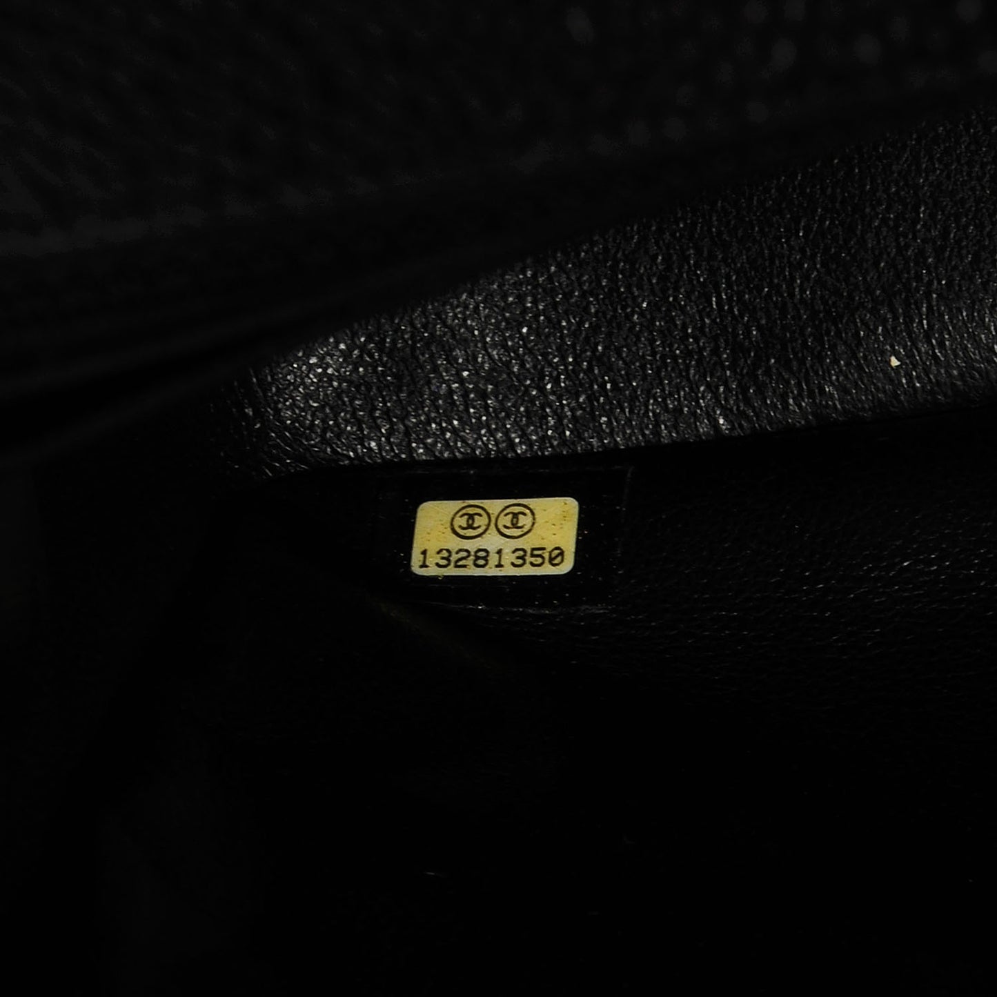 Caviar Maxi Single Flap Black