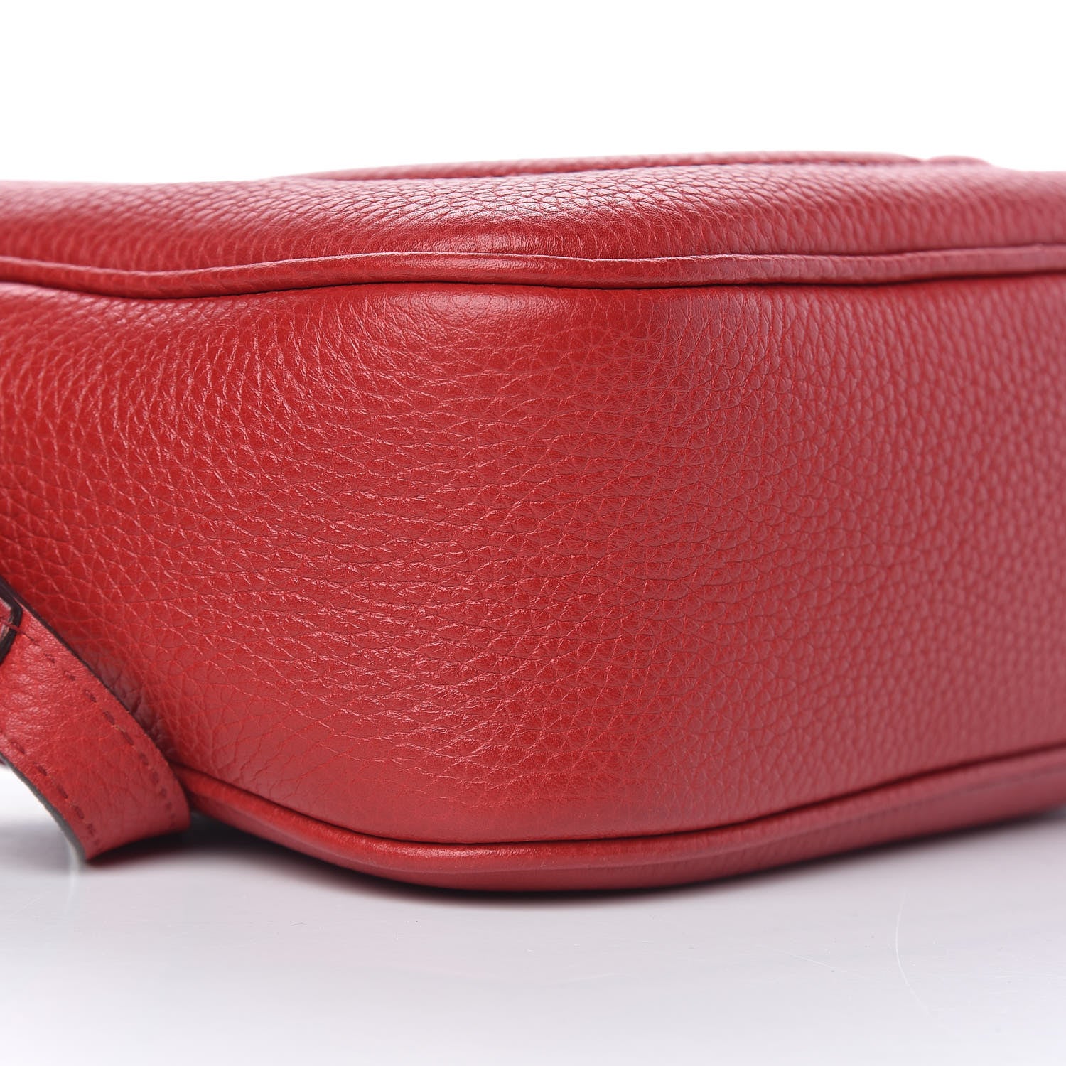 Gucci Pebbled Calfskin Small Soho Disco Bag Tabasco Red 9 of 11