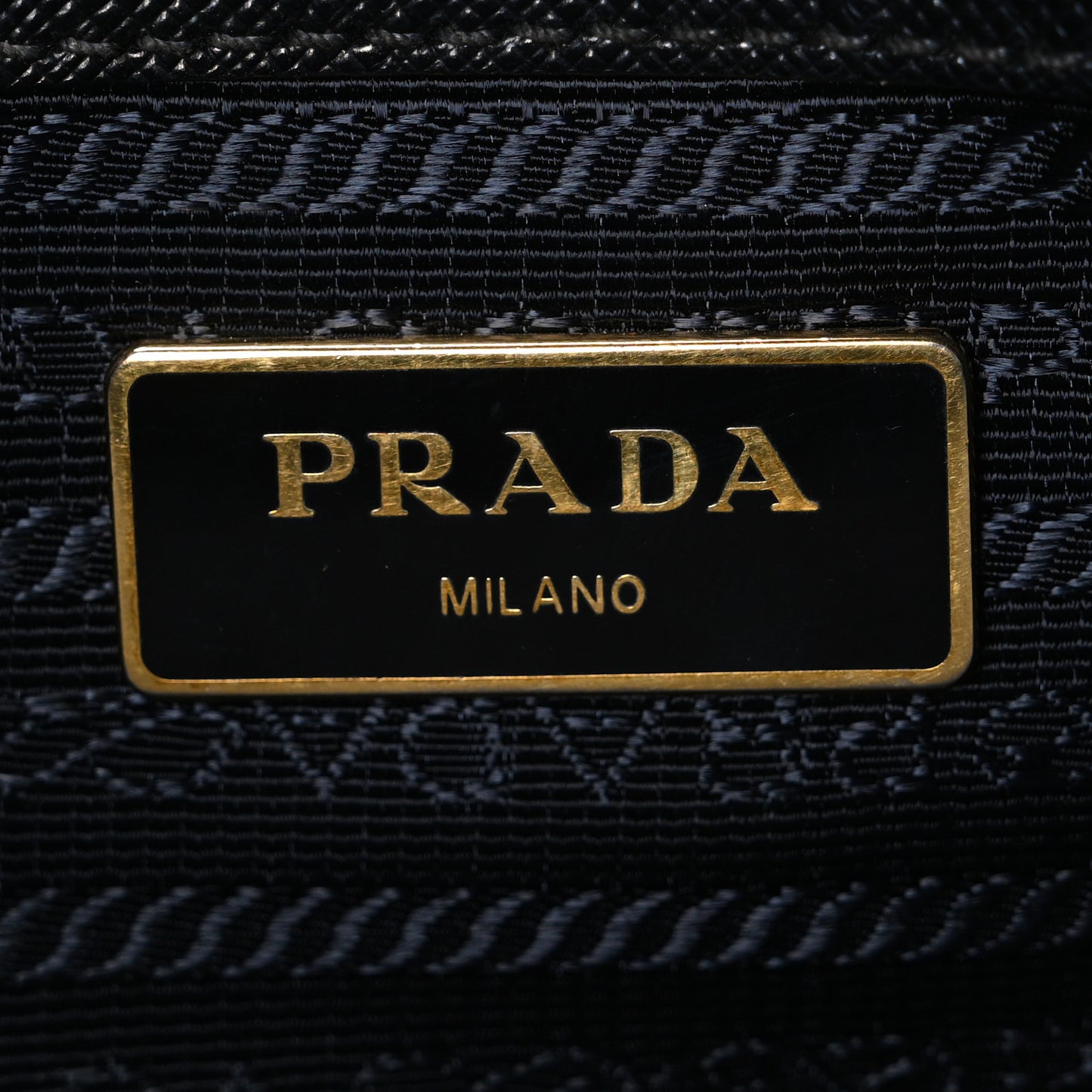Saffiano Small Galleria Double Zip Tote Black