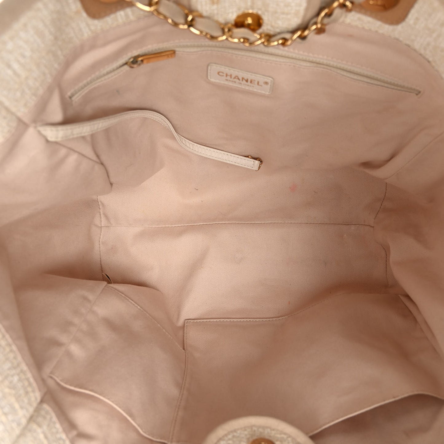 Mixed Fibers Calfskin Medium Deauville Tote Light Beige