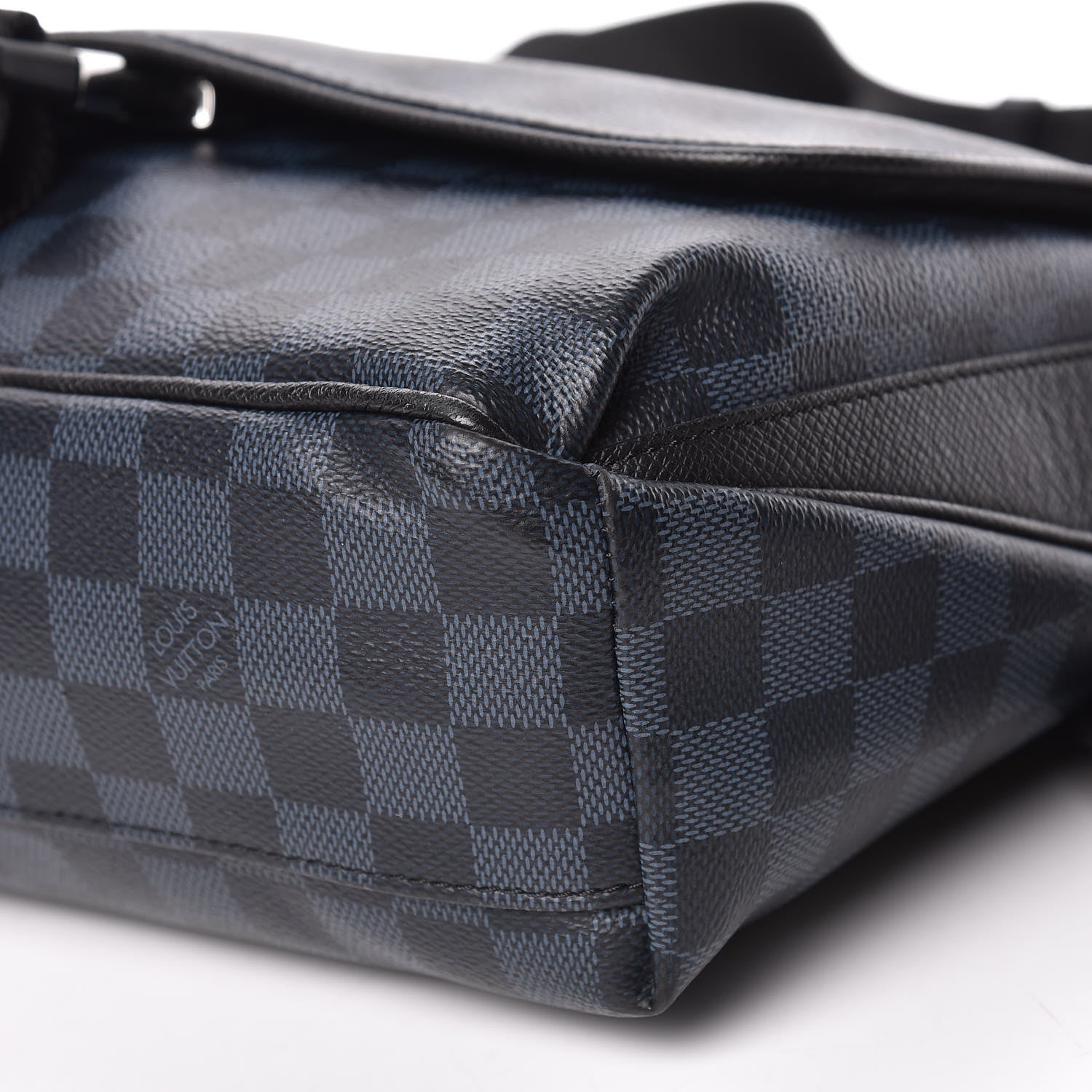 Louis Vuitton Damier Cobalt Matchpoint Messenger 7 of 9