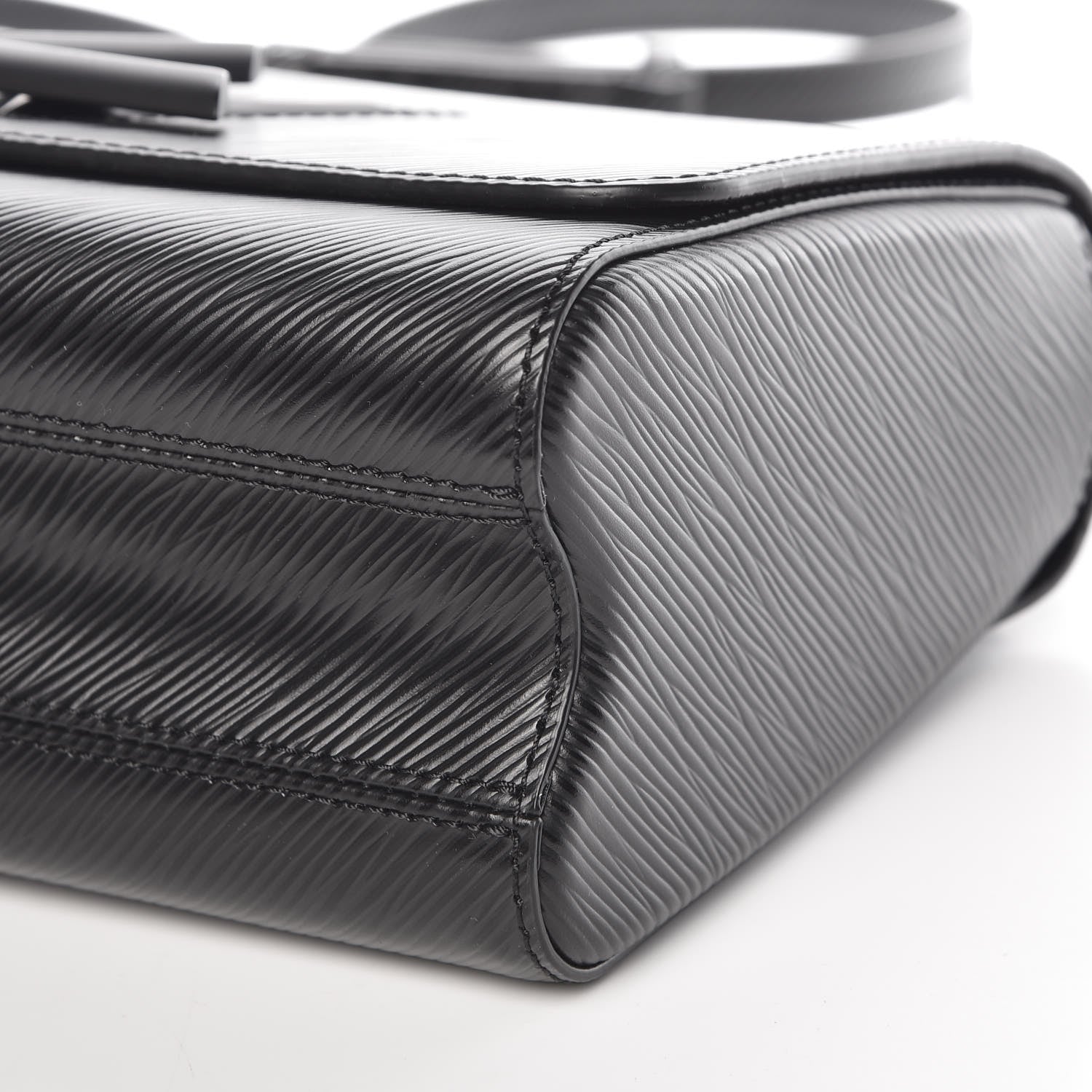 Louis Vuitton Epi Twist Shoulder Bag MM Matte Black 384076