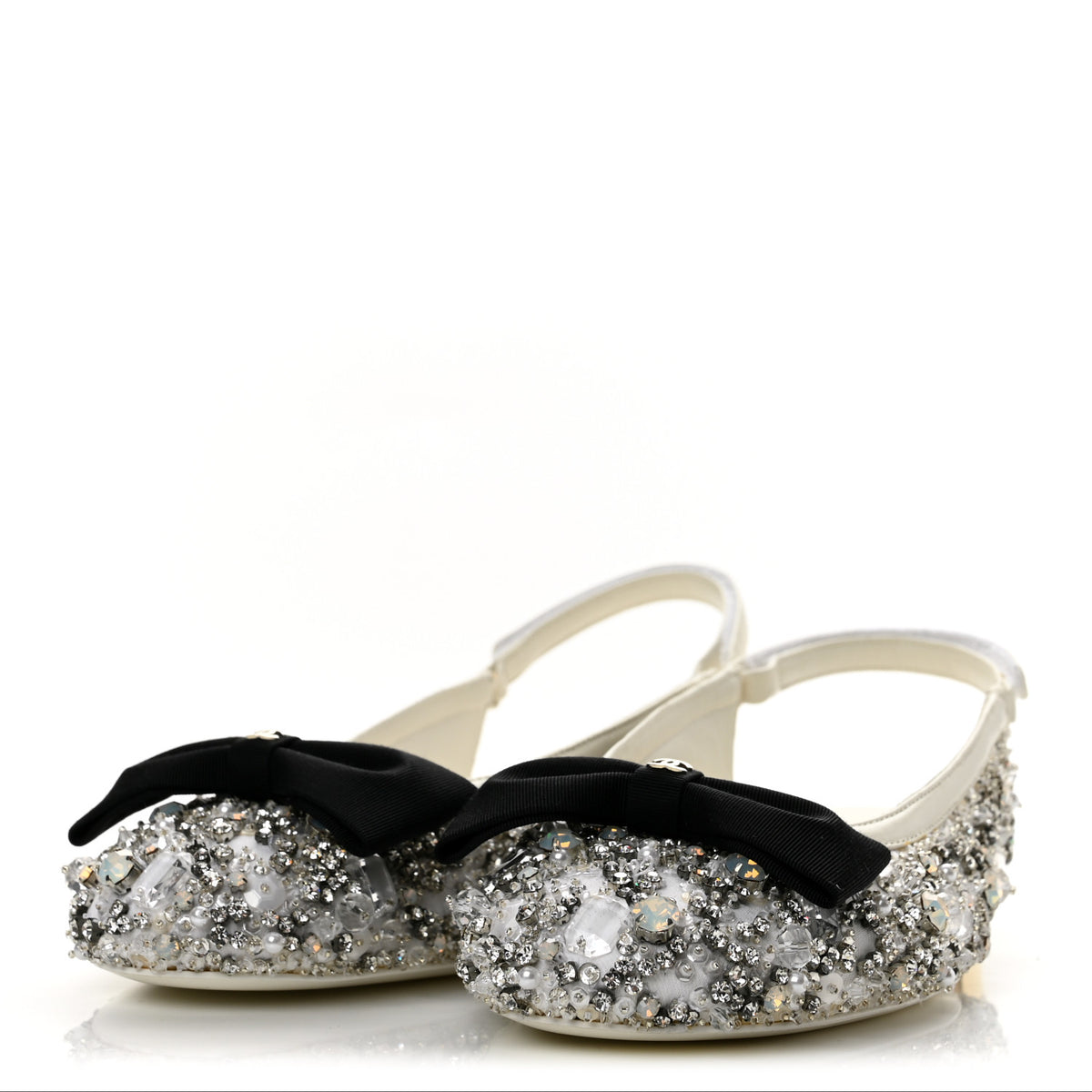 Chanel Satin Crystal Lambskin Grosgrain Bow CC Slingback Flats 35 White Black 4 of 10