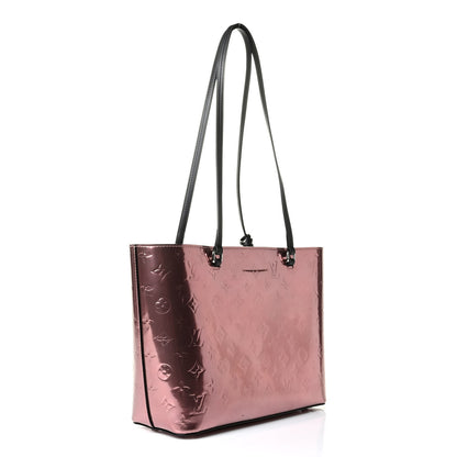Louis Vuitton Vernis Long Beach PM Rose Cuivre 2 of 6