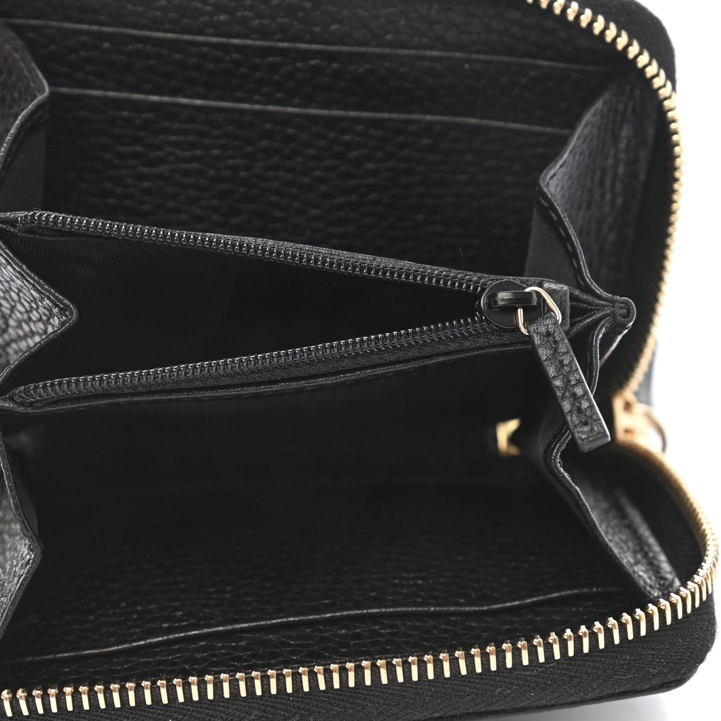 Pebbled Calfskin Small Soho Zip Around Wallet Black