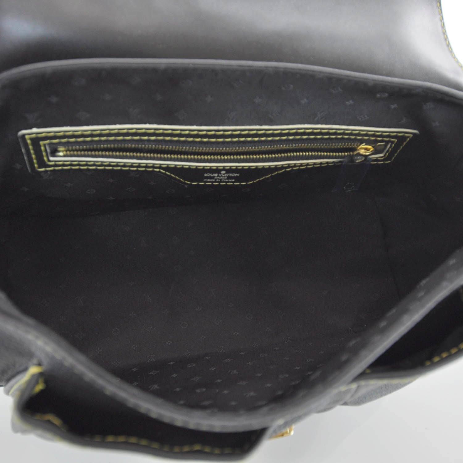 Louis Vuitton Suhali Le Confident Shoulder Bag 8 of 10