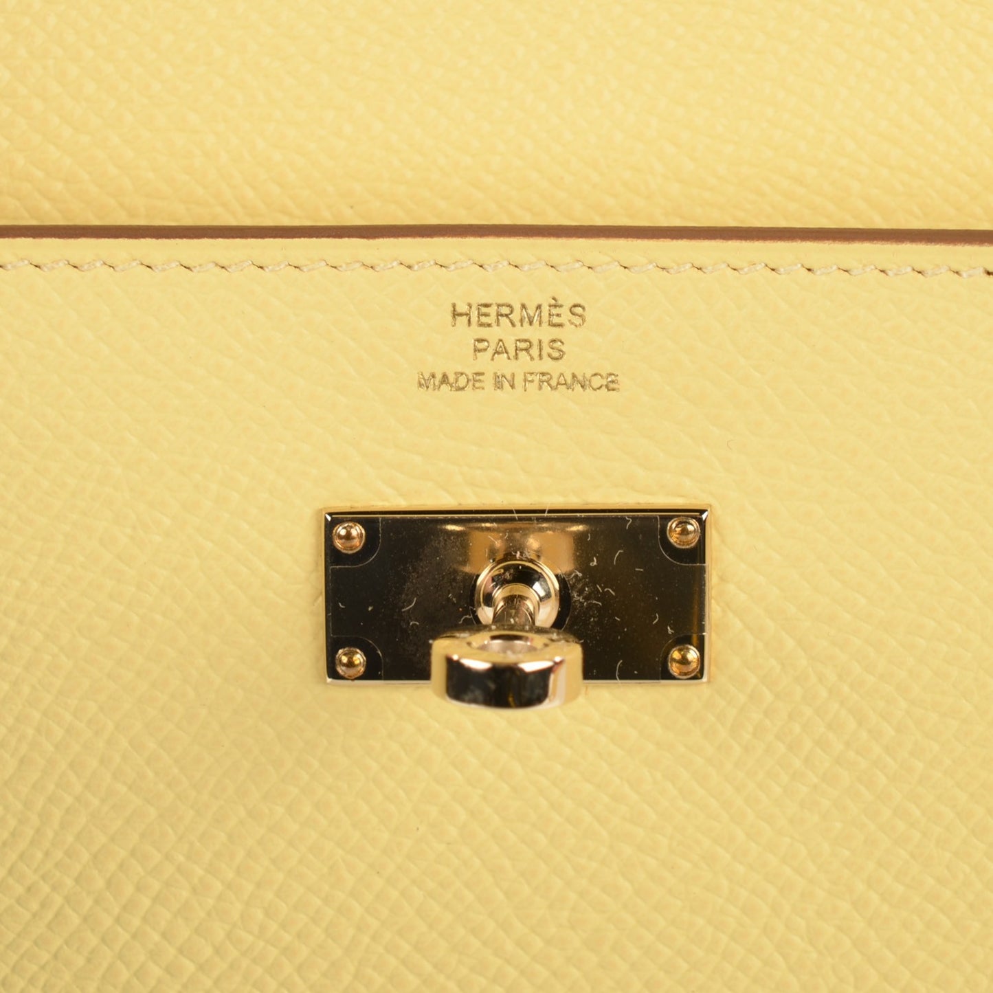 Epsom Kelly Longue Wallet Soufre