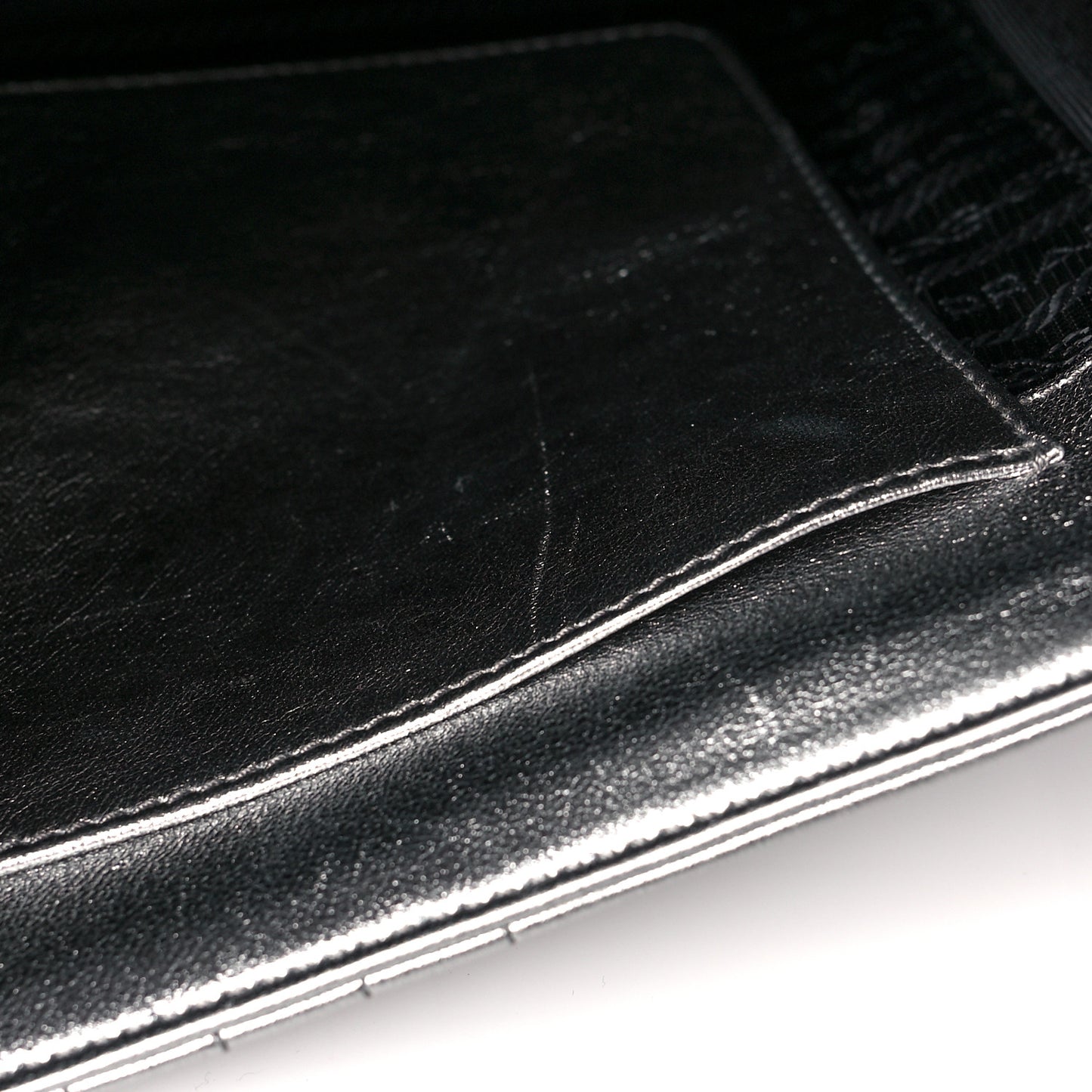 Metallic Nappa Impunture Diagramme Flap Top Handle Bag Cromo
