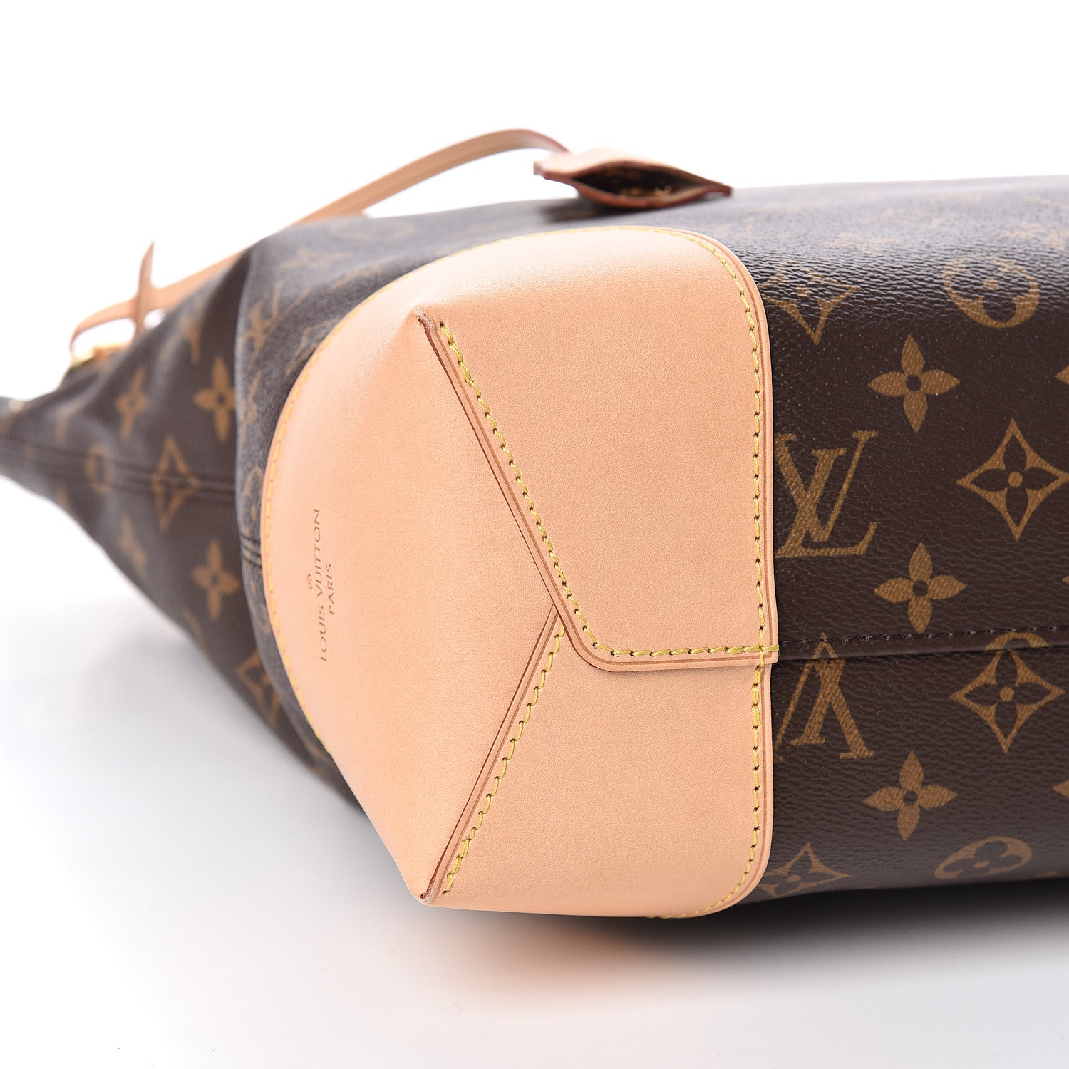 Louis Vuitton Monogram Berri MM 8 of 11