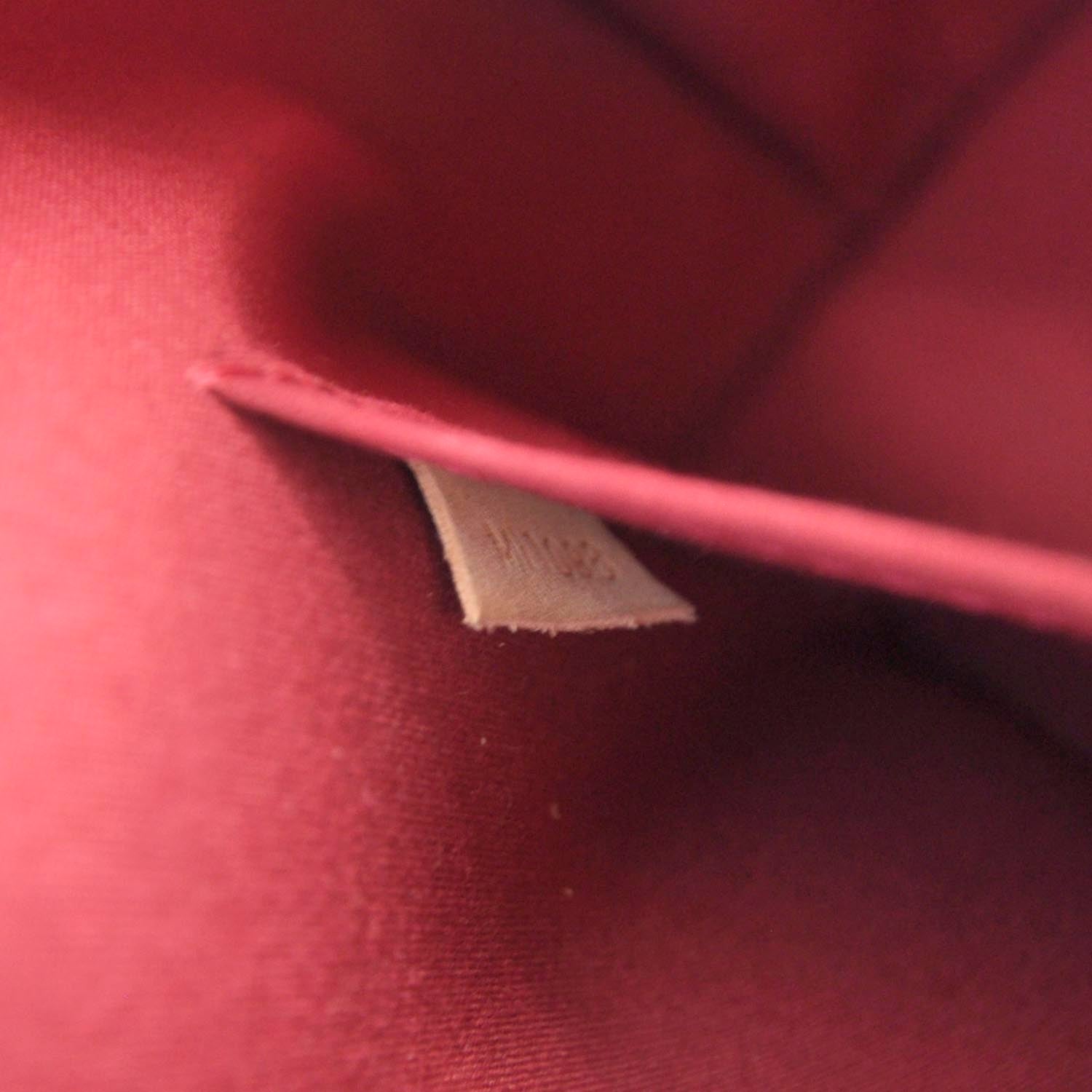 Louis Vuitton Vernis Alma GM Pomme D'Amour 9 of 9