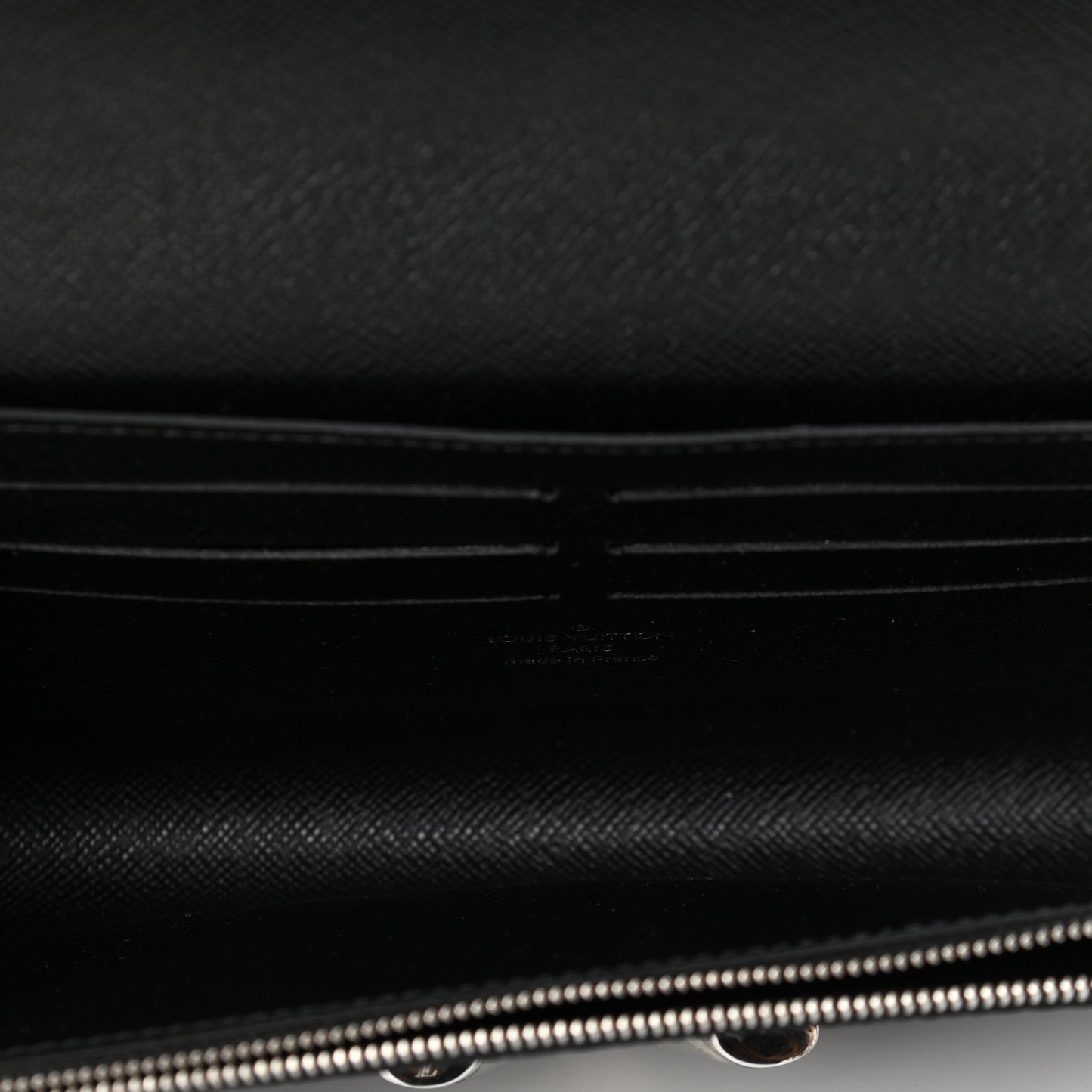 Epi Twist Chain Wallet Black