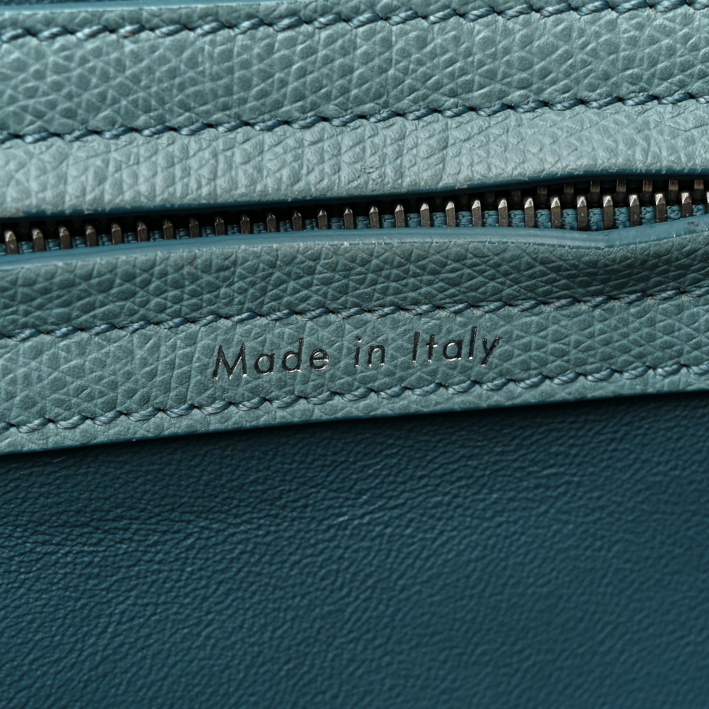 Baby Grained Calfskin Medium Phantom Luggage Glacier