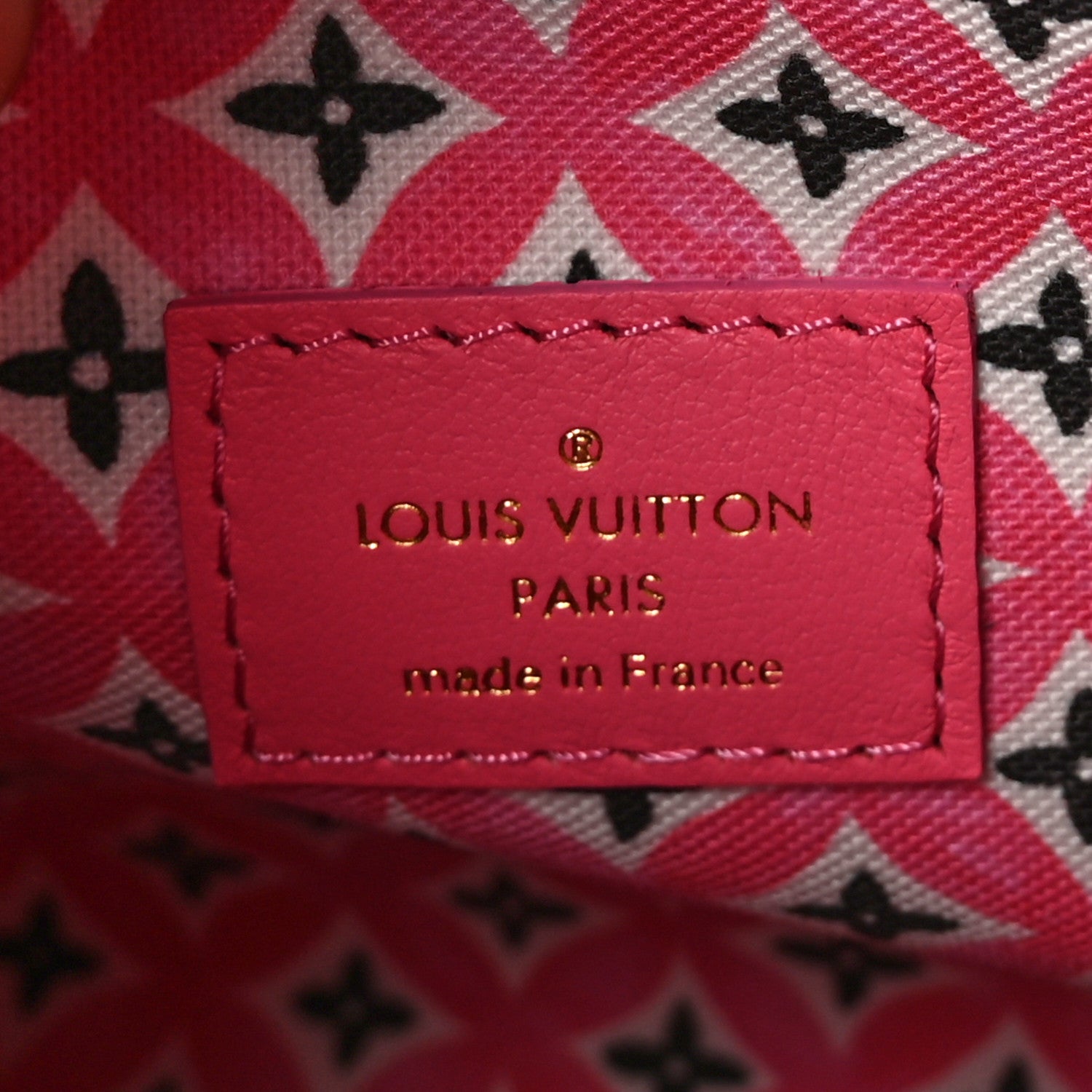 Louis Vuitton Monogram Giant By The Pool 2.0 Onthego PM Pink 6 of 10