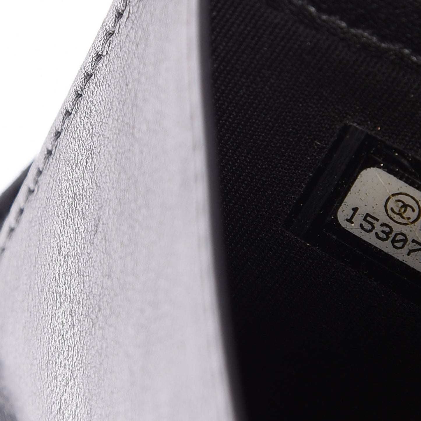 Patent Quilted Brilliant Yen Wallet Black